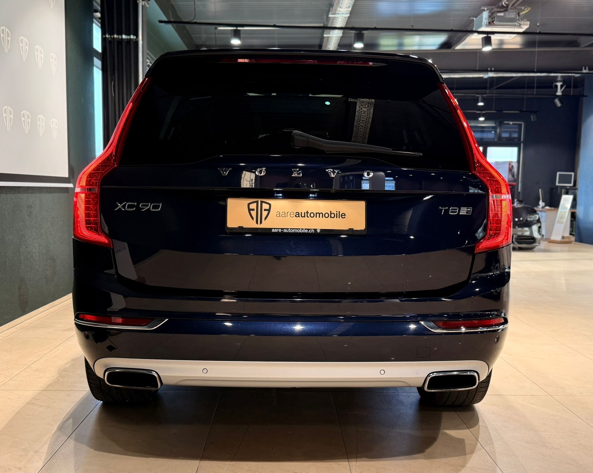 VOLVO XC90 T8 AWD Inscription Geartronic-image-5