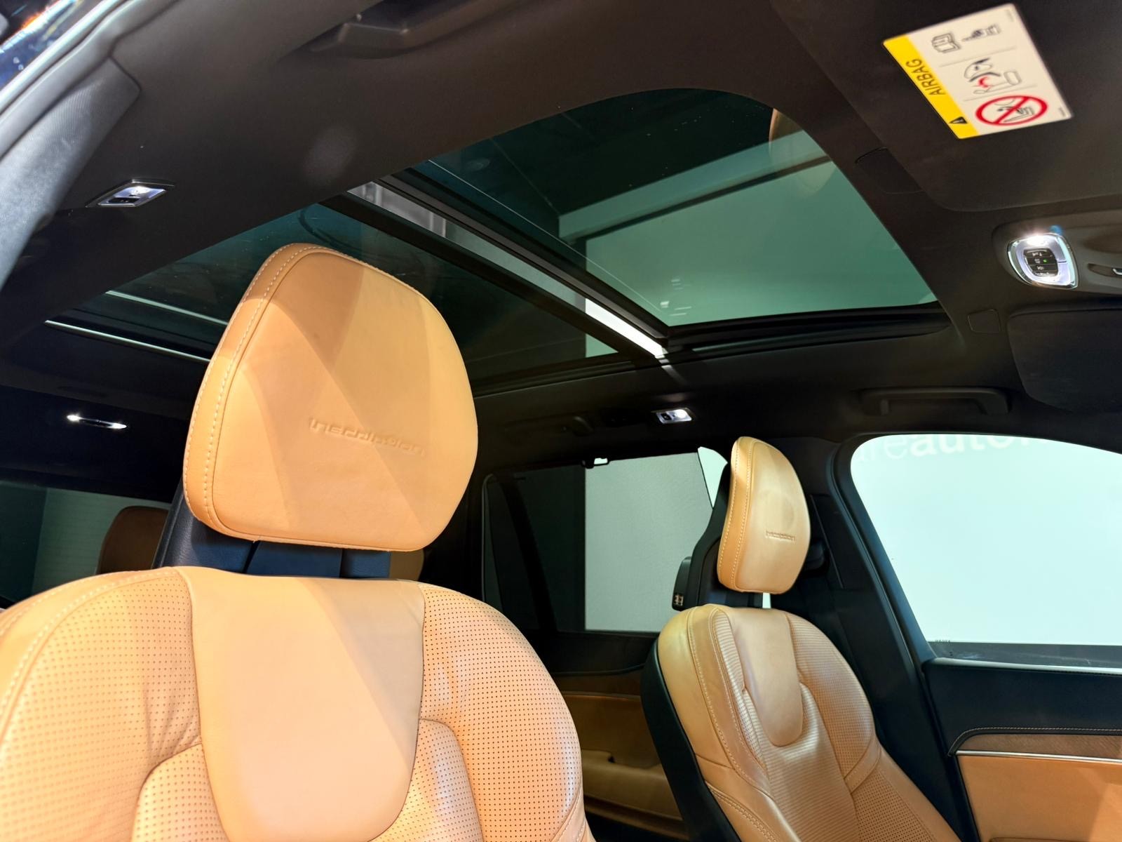 VOLVO XC90 T8 AWD Inscription Geartronic-image-17