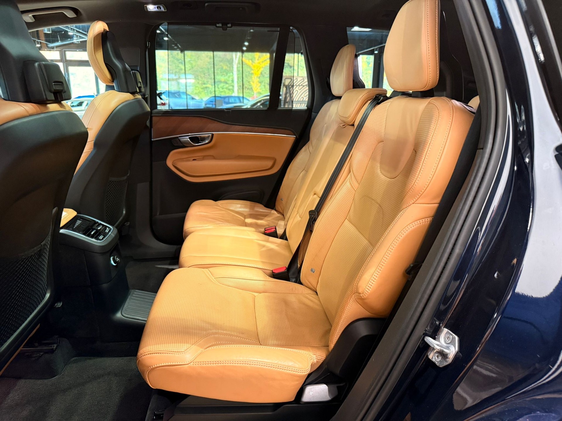 VOLVO XC90 T8 AWD Inscription Geartronic-image-13