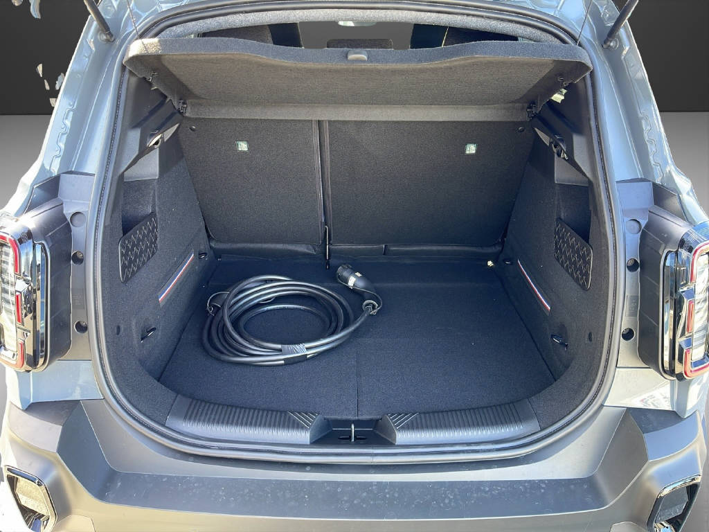 RENAULT R4 E-Tech Comfort Range techno-image-9