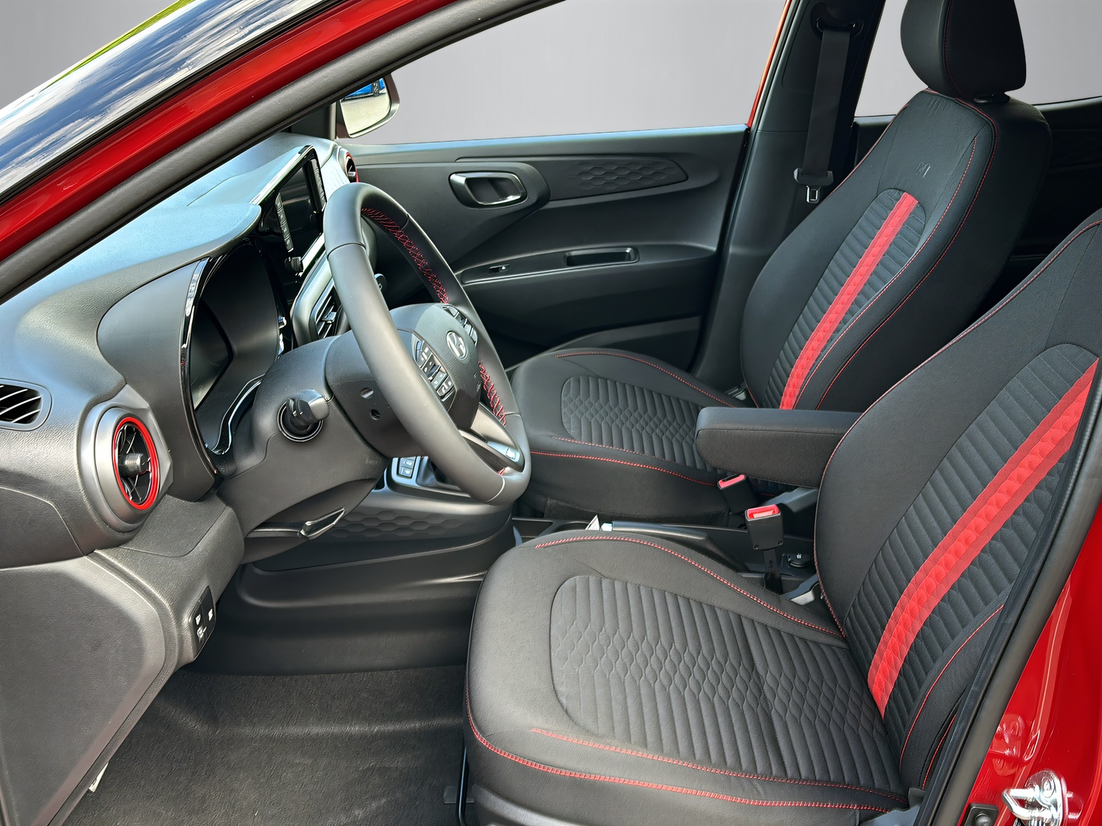 HYUNDAI i10 1.0 T-GDi N-Line-image-10
