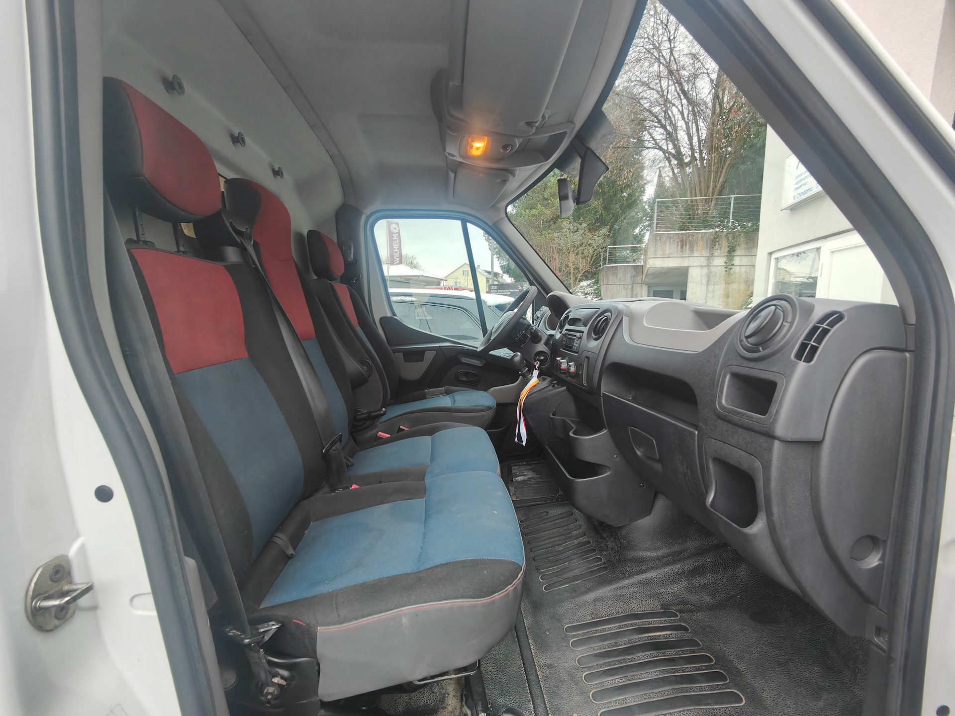RENAULT Master P35 ENERGY 2.3dCi 165 L3H3-image-8