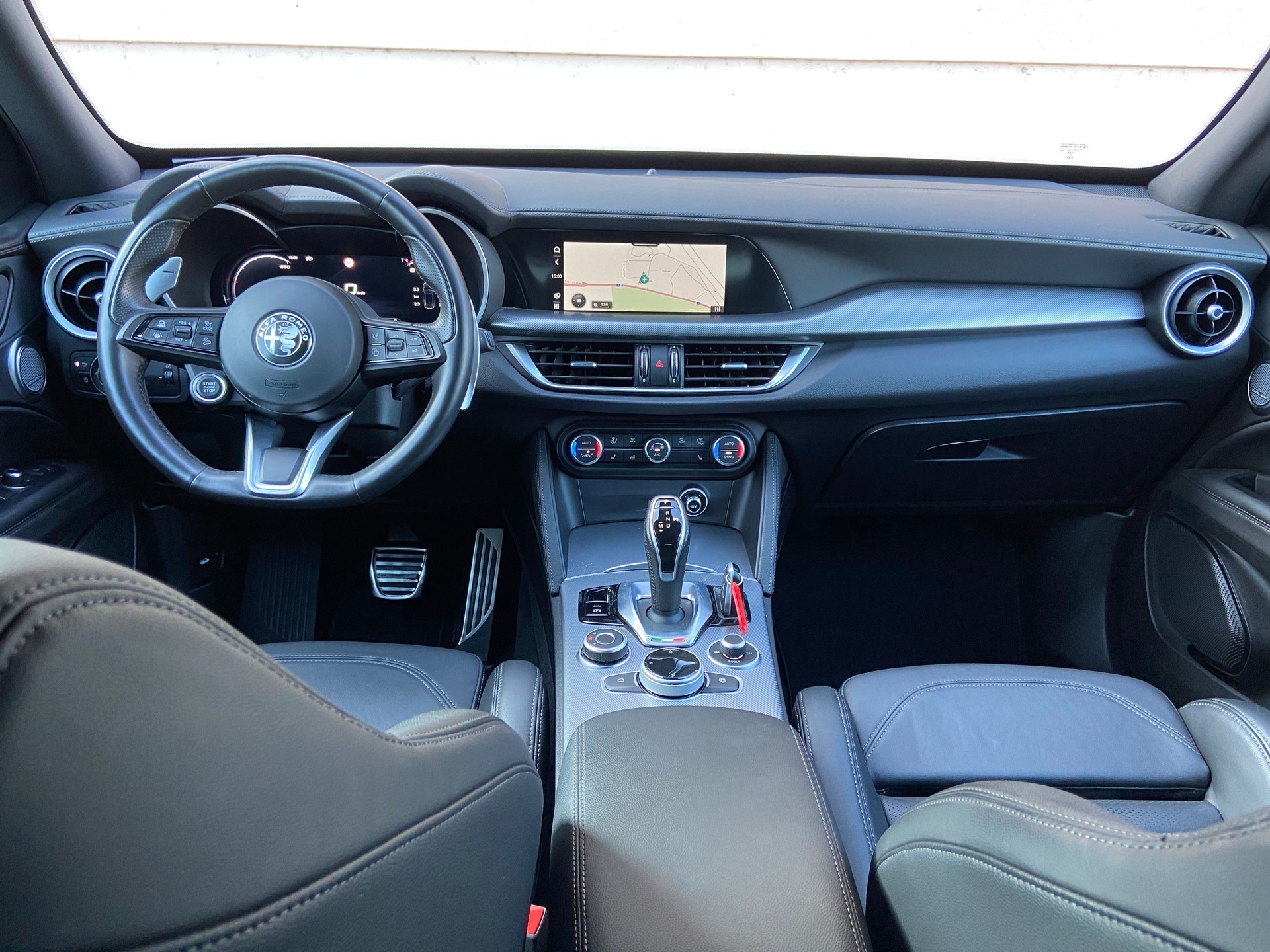 ALFA ROMEO Stelvio 2.2 JTDM Veloce Pack Premium 21" Q4 AT8-image-4