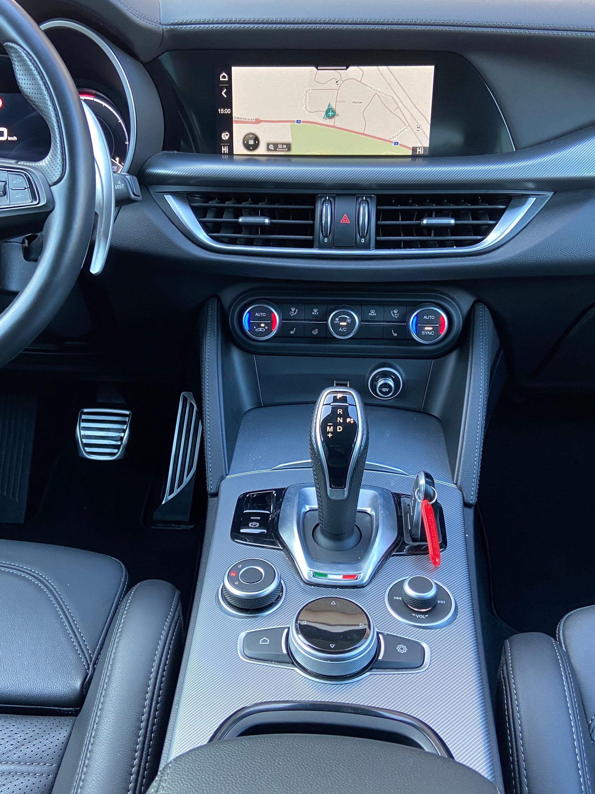 ALFA ROMEO Stelvio 2.2 JTDM Veloce Pack Premium 21" Q4 AT8-image-13