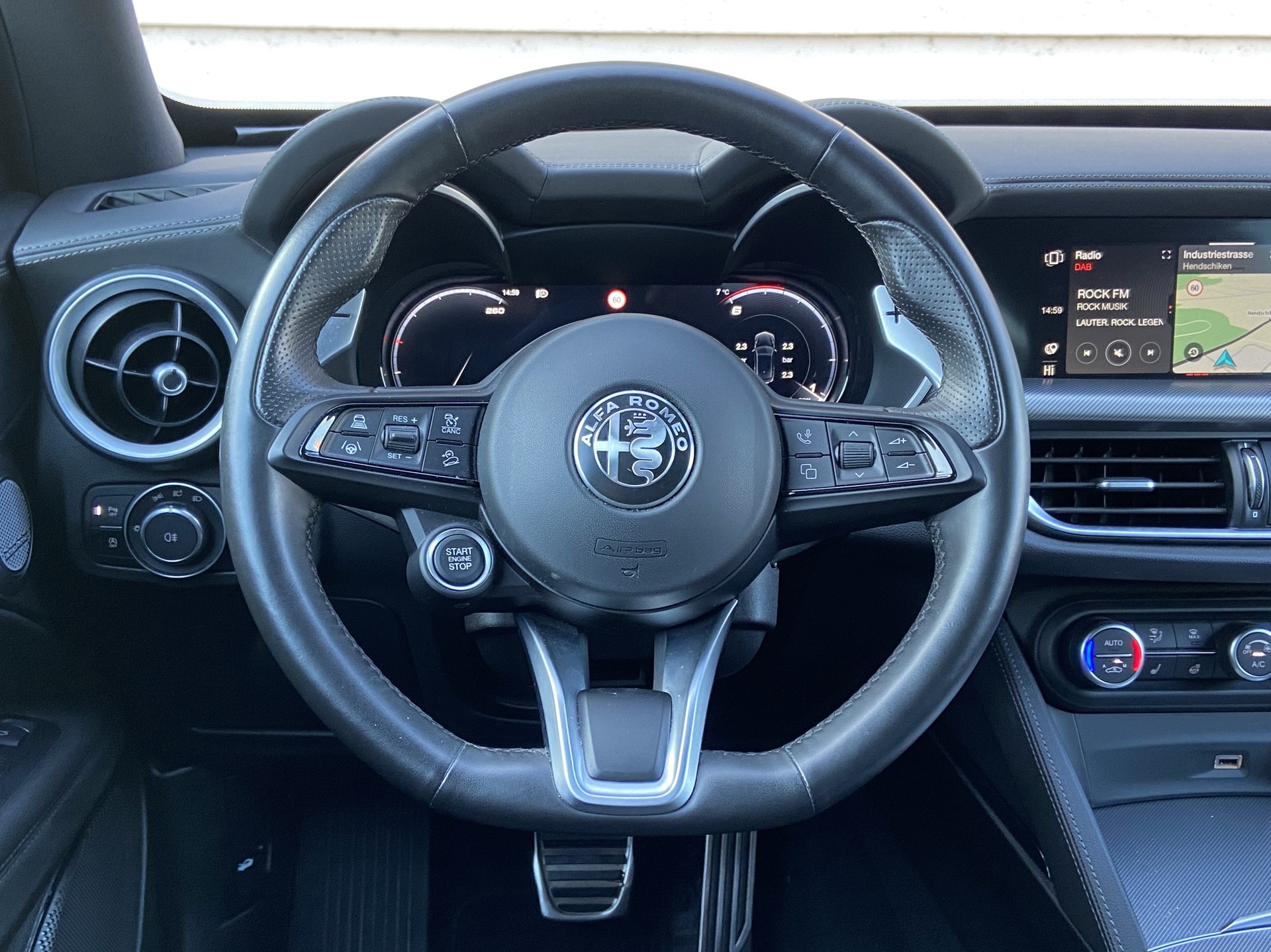 ALFA ROMEO Stelvio 2.2 JTDM Veloce Pack Premium 21" Q4 AT8-image-8