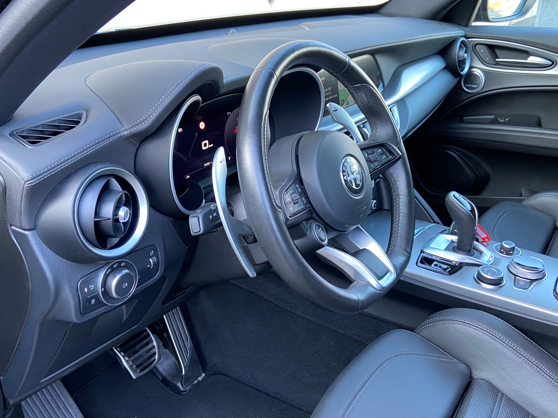 ALFA ROMEO Stelvio 2.2 JTDM Veloce Pack Premium 21" Q4 AT8-image-5