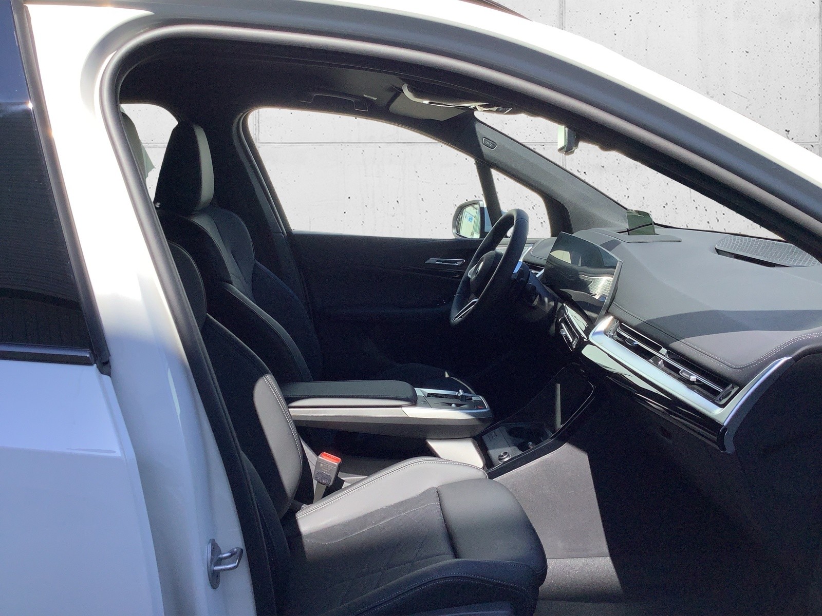 BMW 223i Act. T. xDr. M Sport-image-12