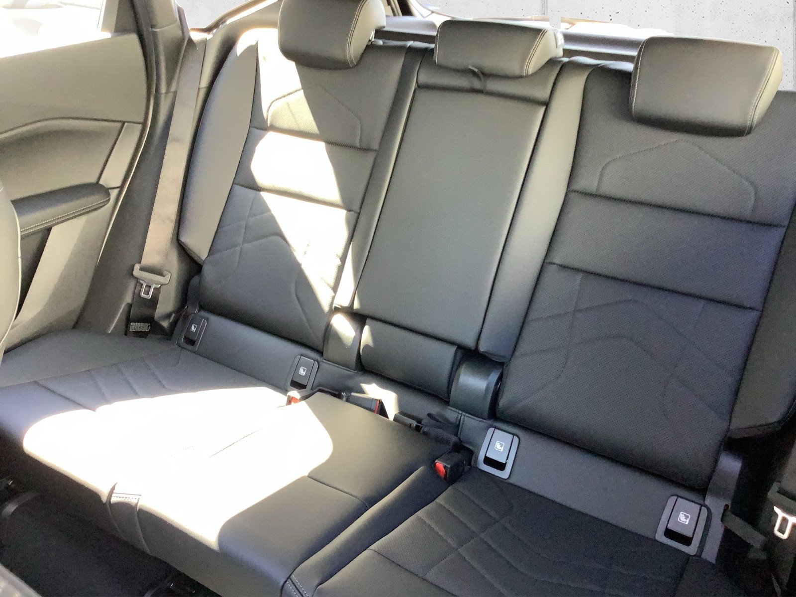 BMW 223i Act. T. xDr. M Sport-image-18