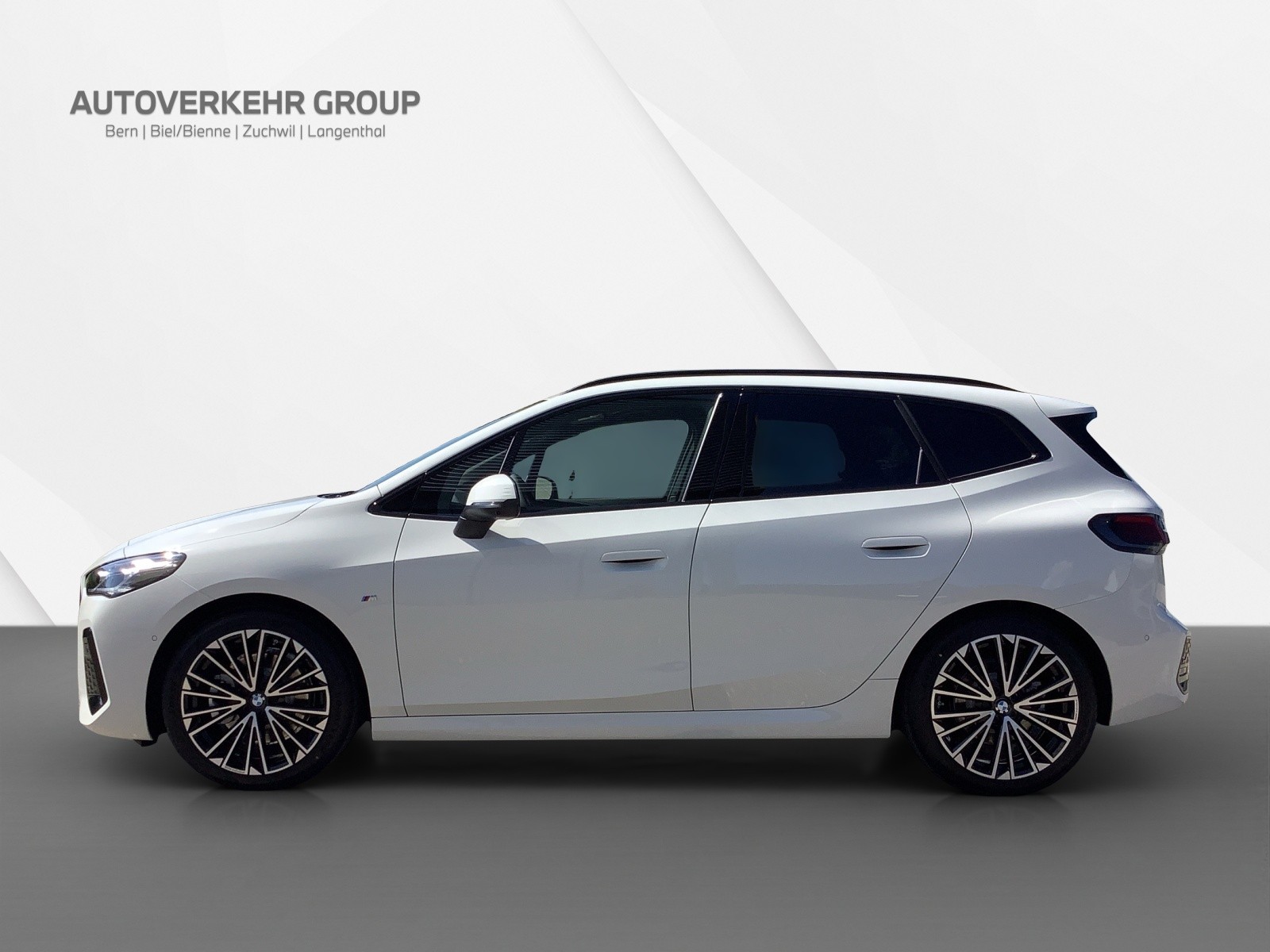 BMW 223i Act. T. xDr. M Sport-showroom-element-1