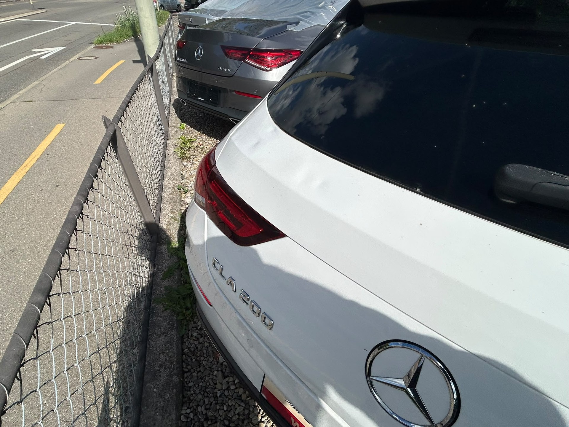 MERCEDES-BENZ CLA 200 AMG Line Shooting Brake-image-17