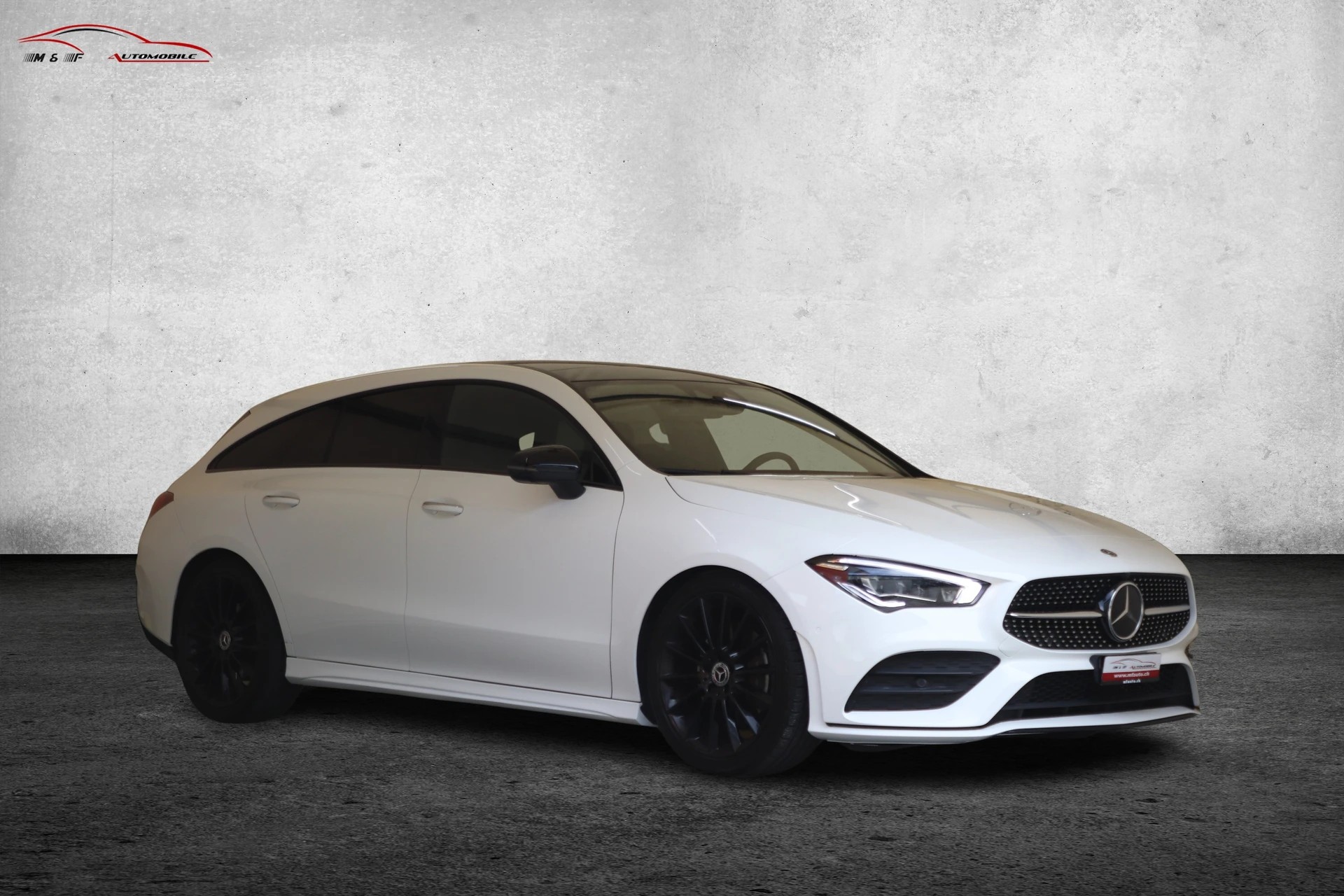 MERCEDES-BENZ CLA 200 AMG Line Shooting Brake-image-2