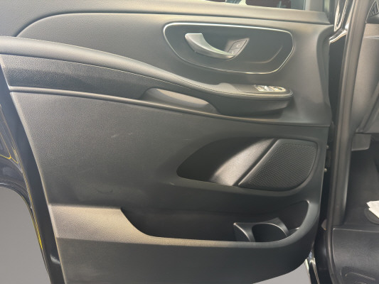 MERCEDES-BENZ V 250 d Avantgarde L 4M-image-9