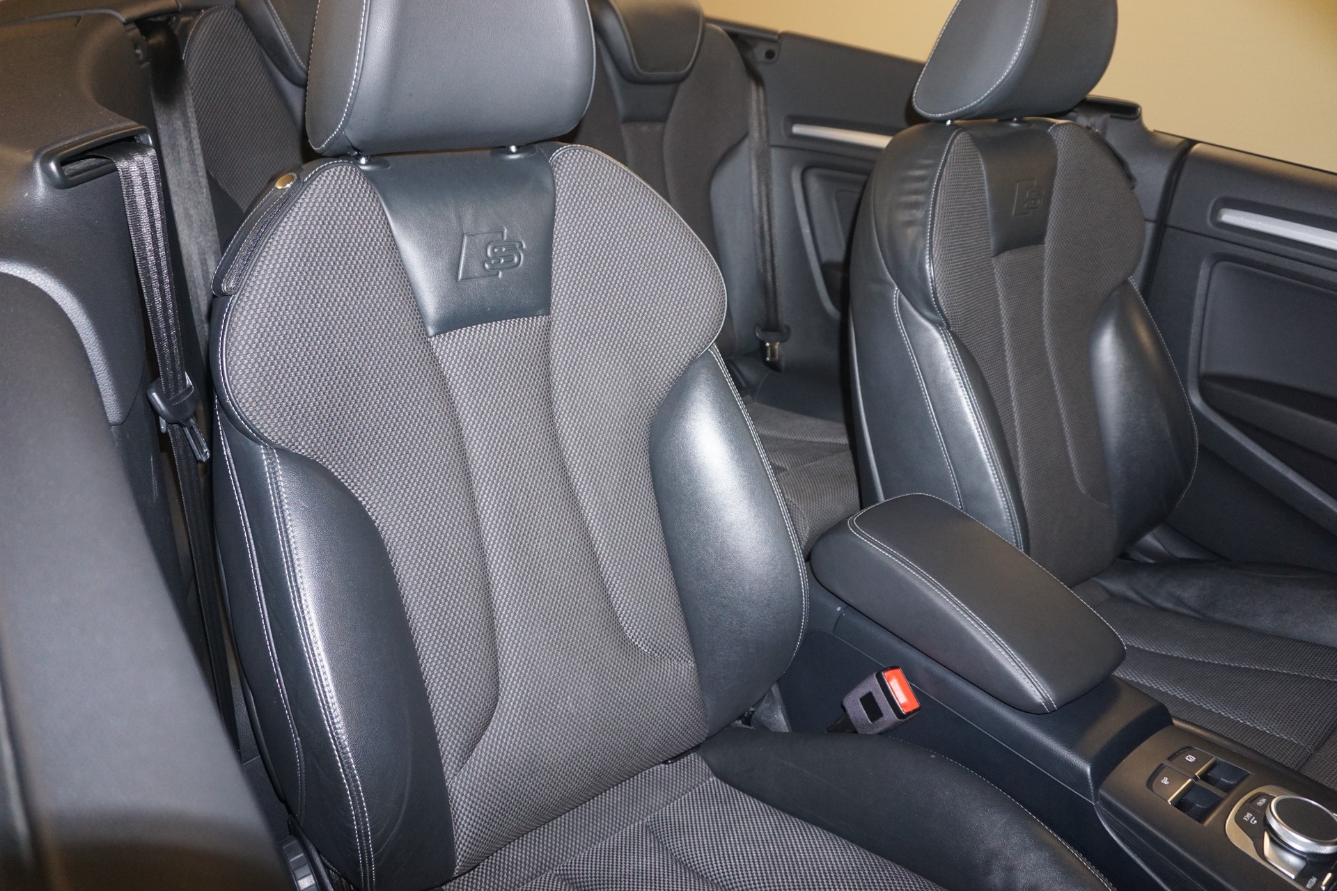 AUDI A3 Cabriolet 35 TFSI Sport S-tronic-image-10