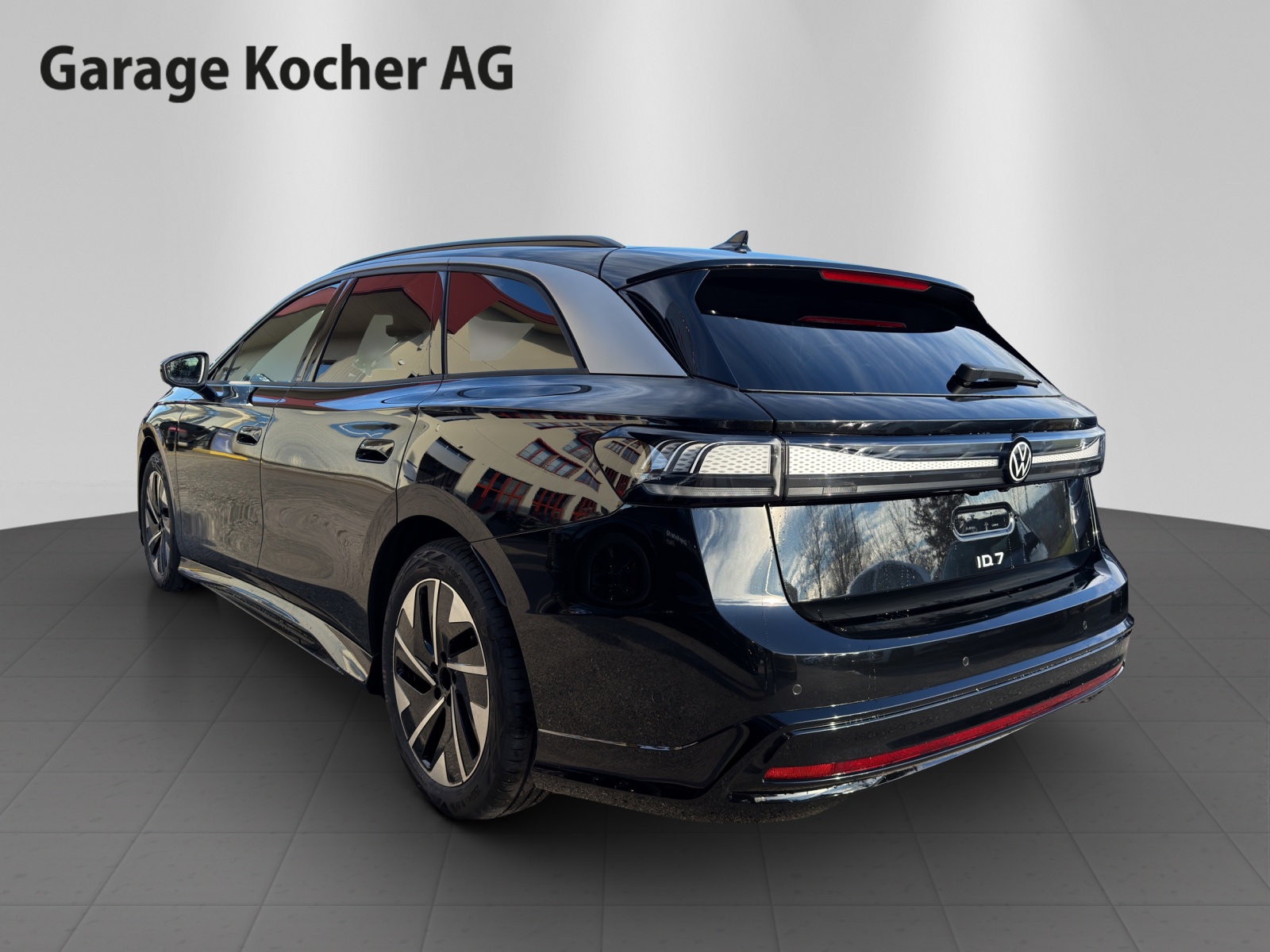 VW ID.7 Tourer Pro S 86 kWh Pro S United-image-4
