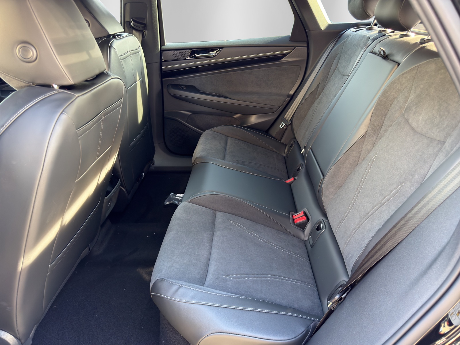 VW ID.7 Tourer Pro S 86 kWh Pro S United-image-10