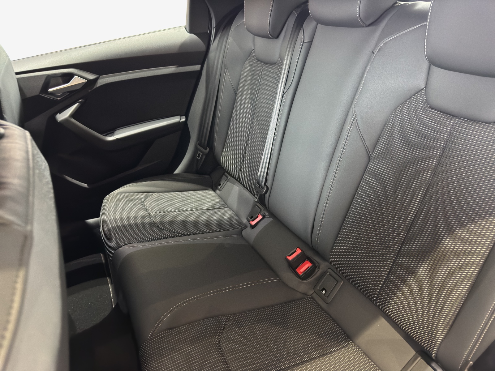 AUDI A1 Sportback 30 TFSI Attraction S-tronic-image-11