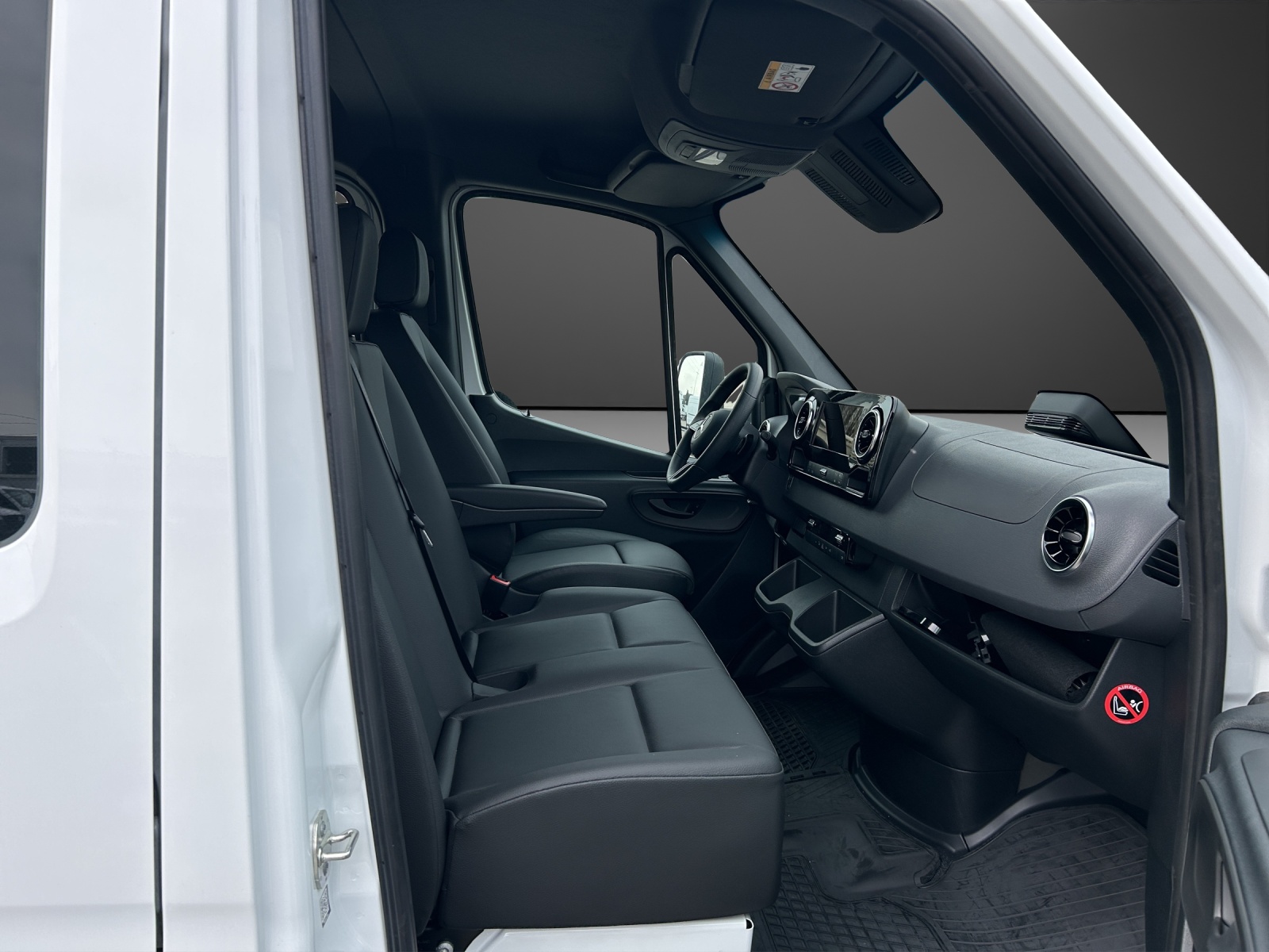 MERCEDES-BENZ Sprinter 317 CDI Lang 9G-TRONIC-image-9