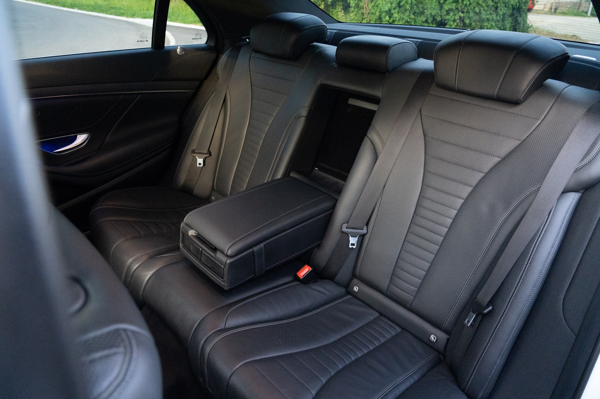 MERCEDES-BENZ S 350 d L 9G-Tronic-image-21