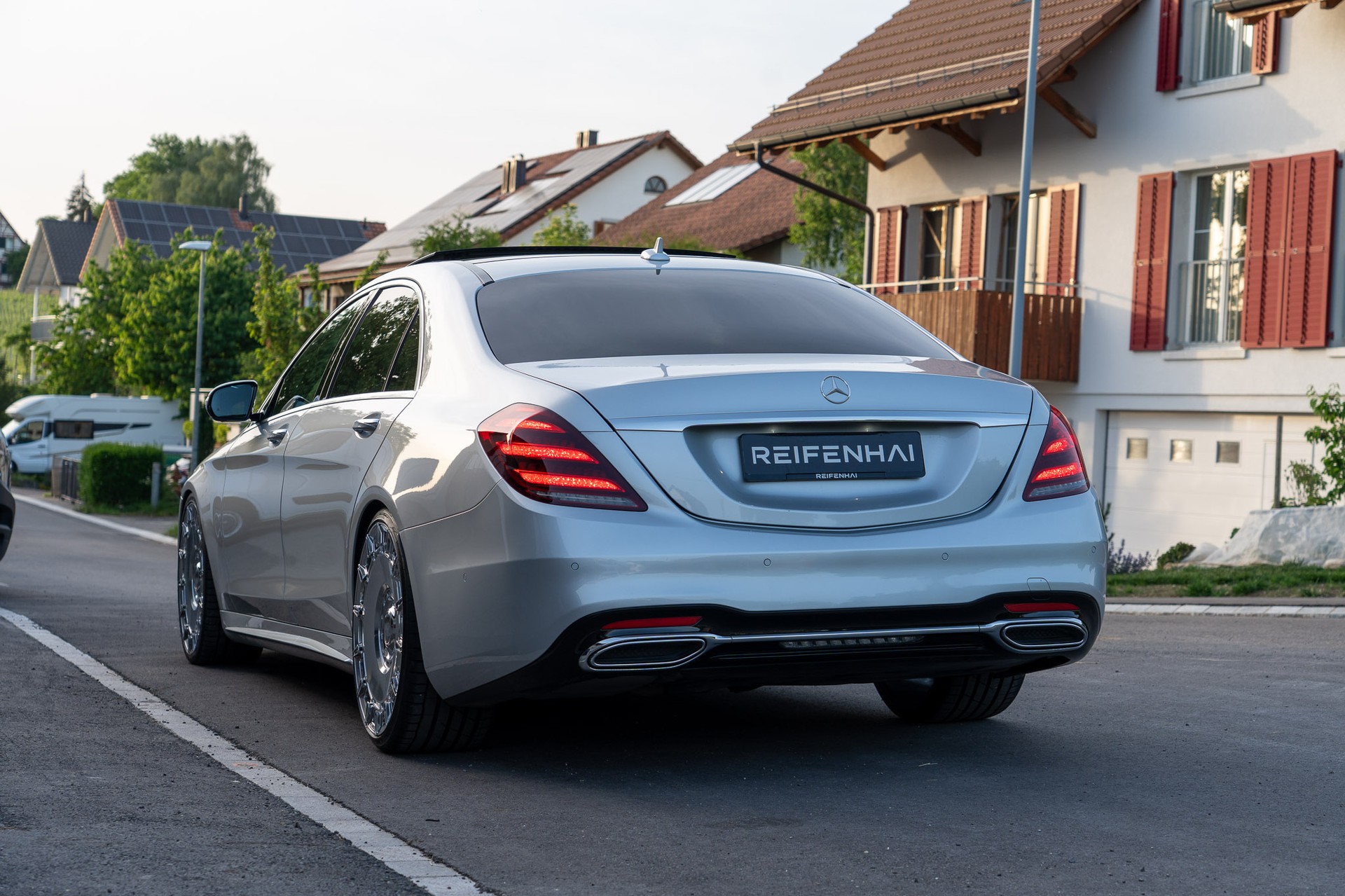 MERCEDES-BENZ S 350 d L 9G-Tronic-image-8