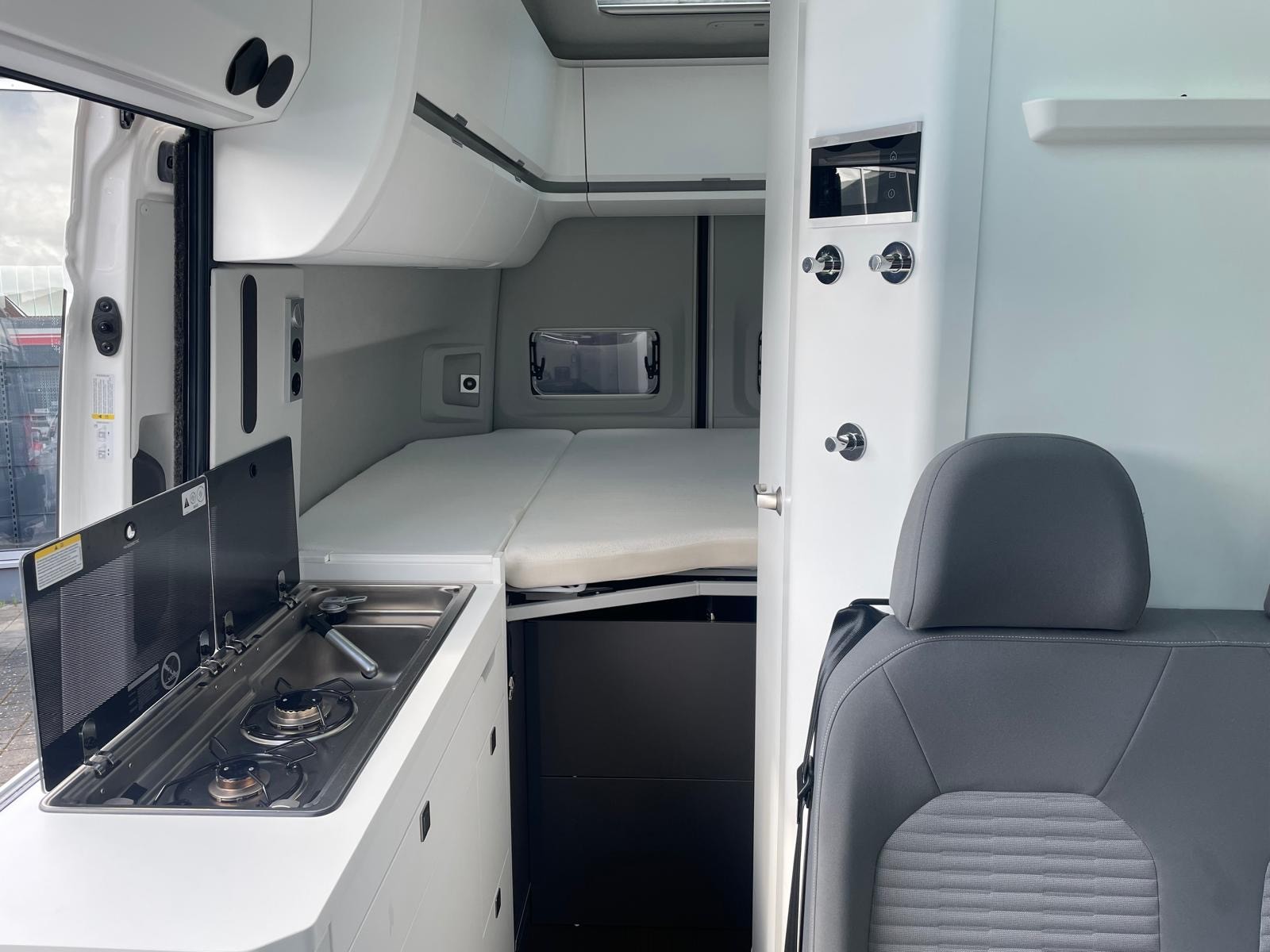 VW Grand California 600 2.0 BI-TDI-image-16