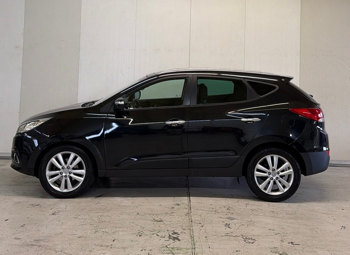 HYUNDAI iX 35 2.0 CRDi Premium 4WD Automatic(Frisch MFK)-image-4