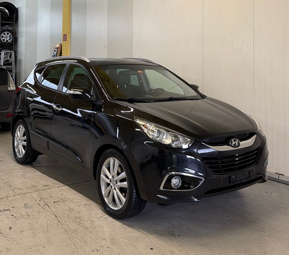 HYUNDAI iX 35 2.0 CRDi Premium 4WD Automatic(Frisch MFK)