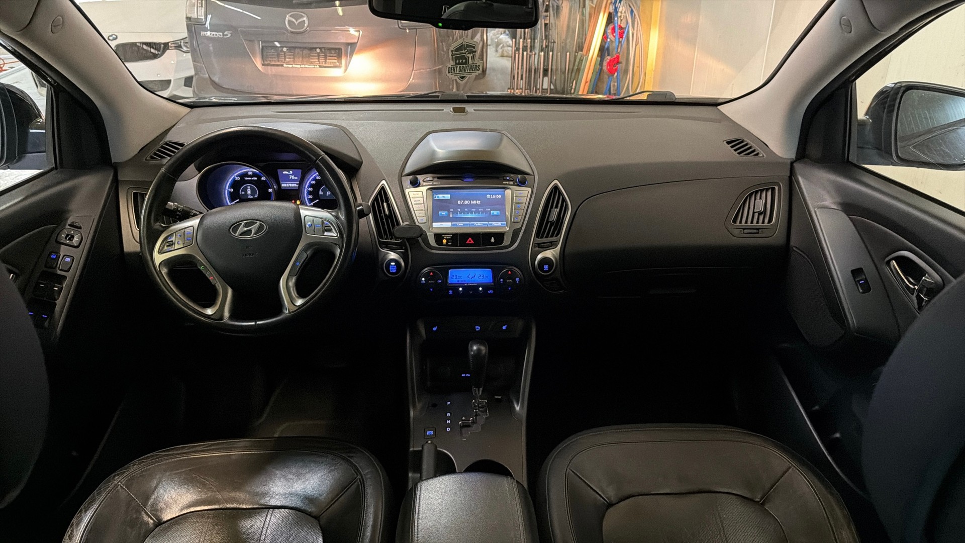 HYUNDAI iX 35 2.0 CRDi Premium 4WD Automatic(Frisch MFK)-image-7