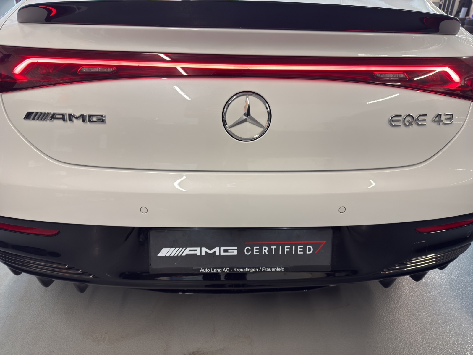 MERCEDES-BENZ EQE 43 AMG 4Matic-image-9