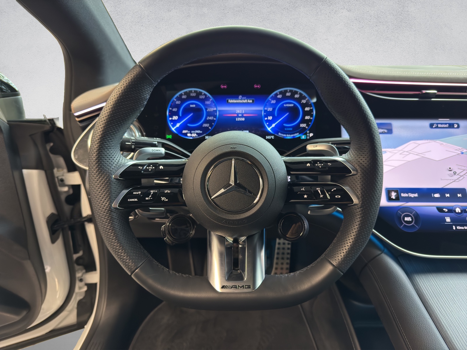 MERCEDES-BENZ EQE 43 AMG 4Matic-image-10
