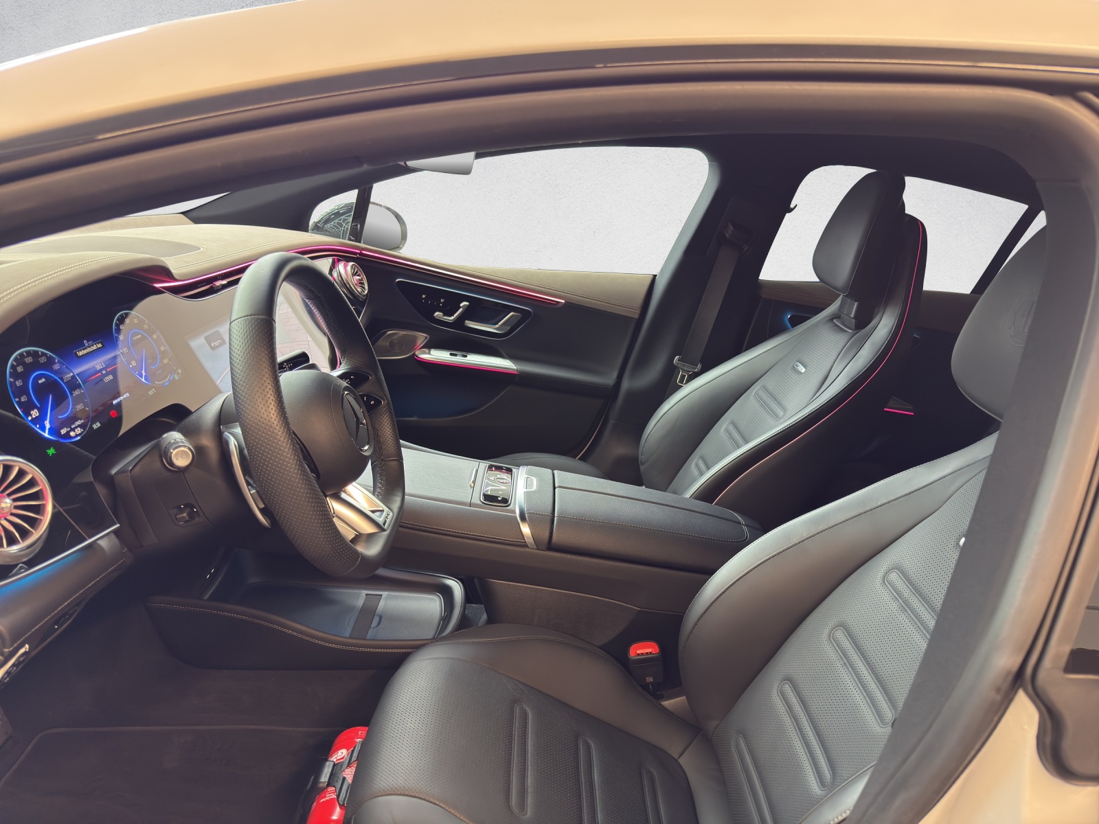 MERCEDES-BENZ EQE 43 AMG 4Matic-image-8