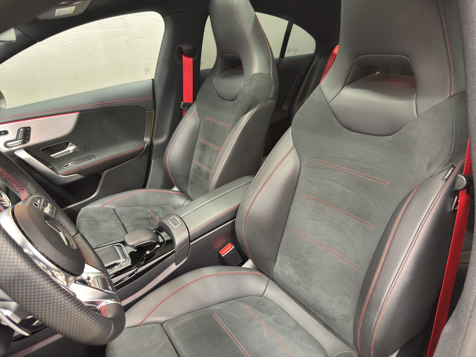 MERCEDES-BENZ AMG CLA 35 4matic-image-13