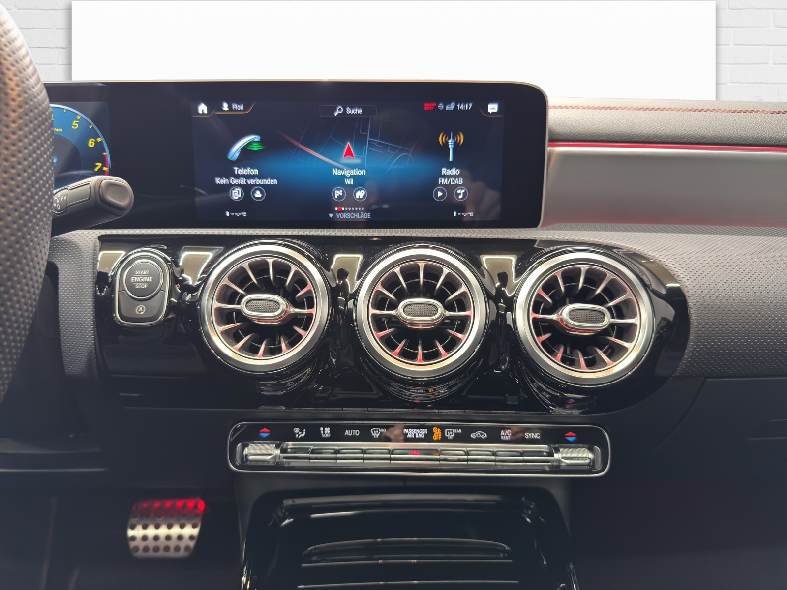 MERCEDES-BENZ AMG CLA 35 4matic-image-8