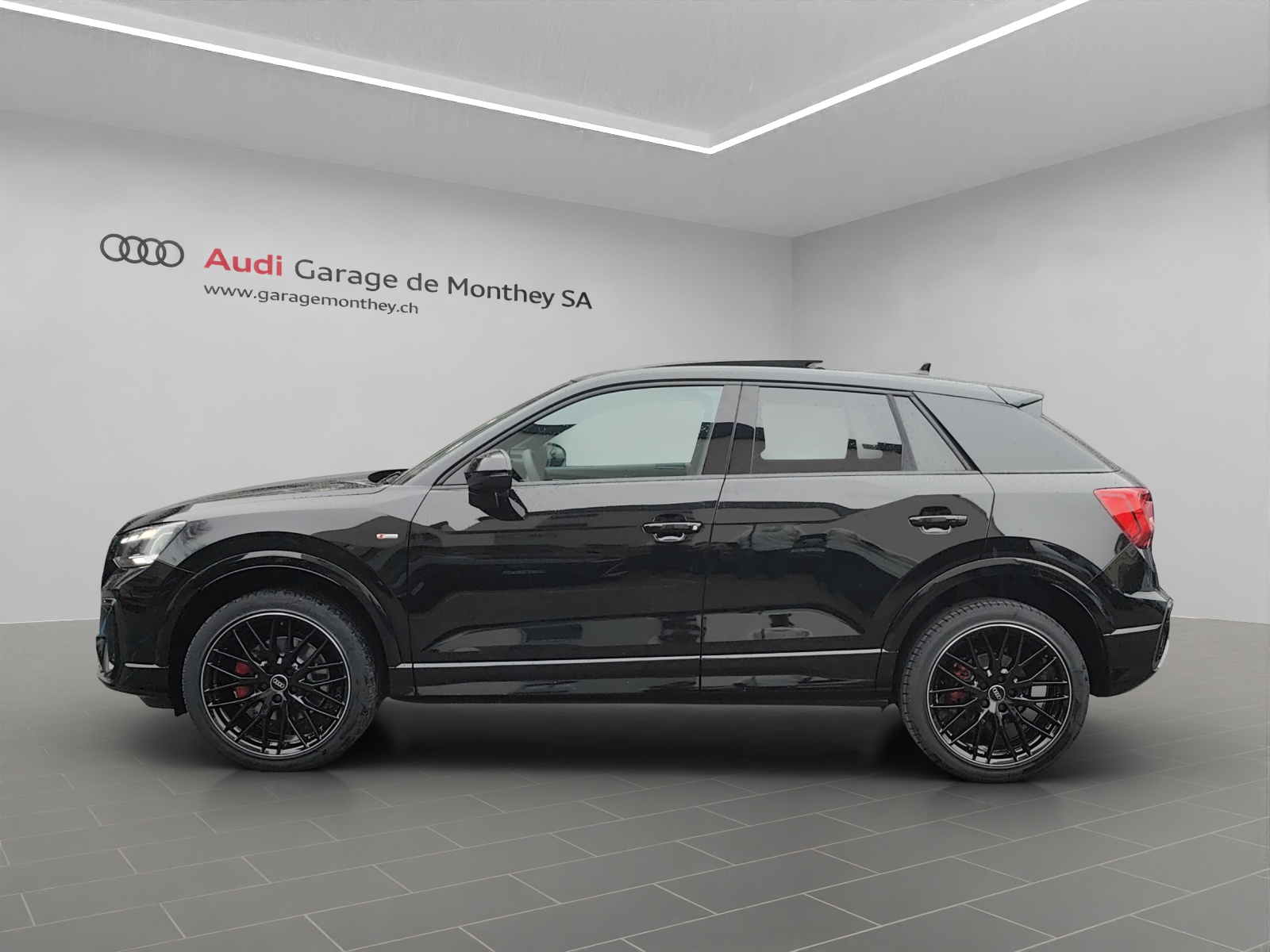 AUDI Q2 40 TFSI S line Attraction quattro S-tronic-image-1