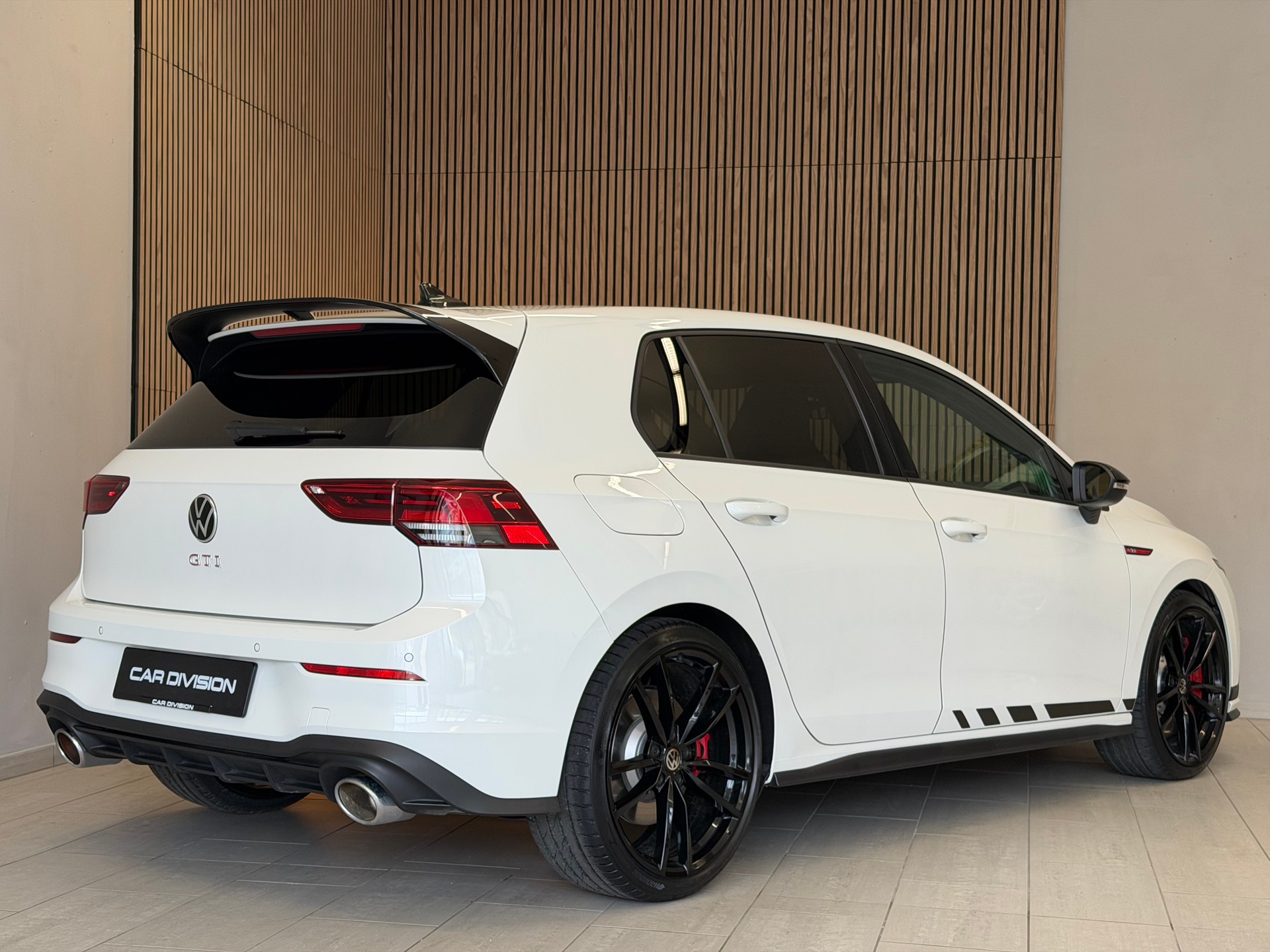 VW Golf 2.0 TSI GTI Clubsport DSG-image-5