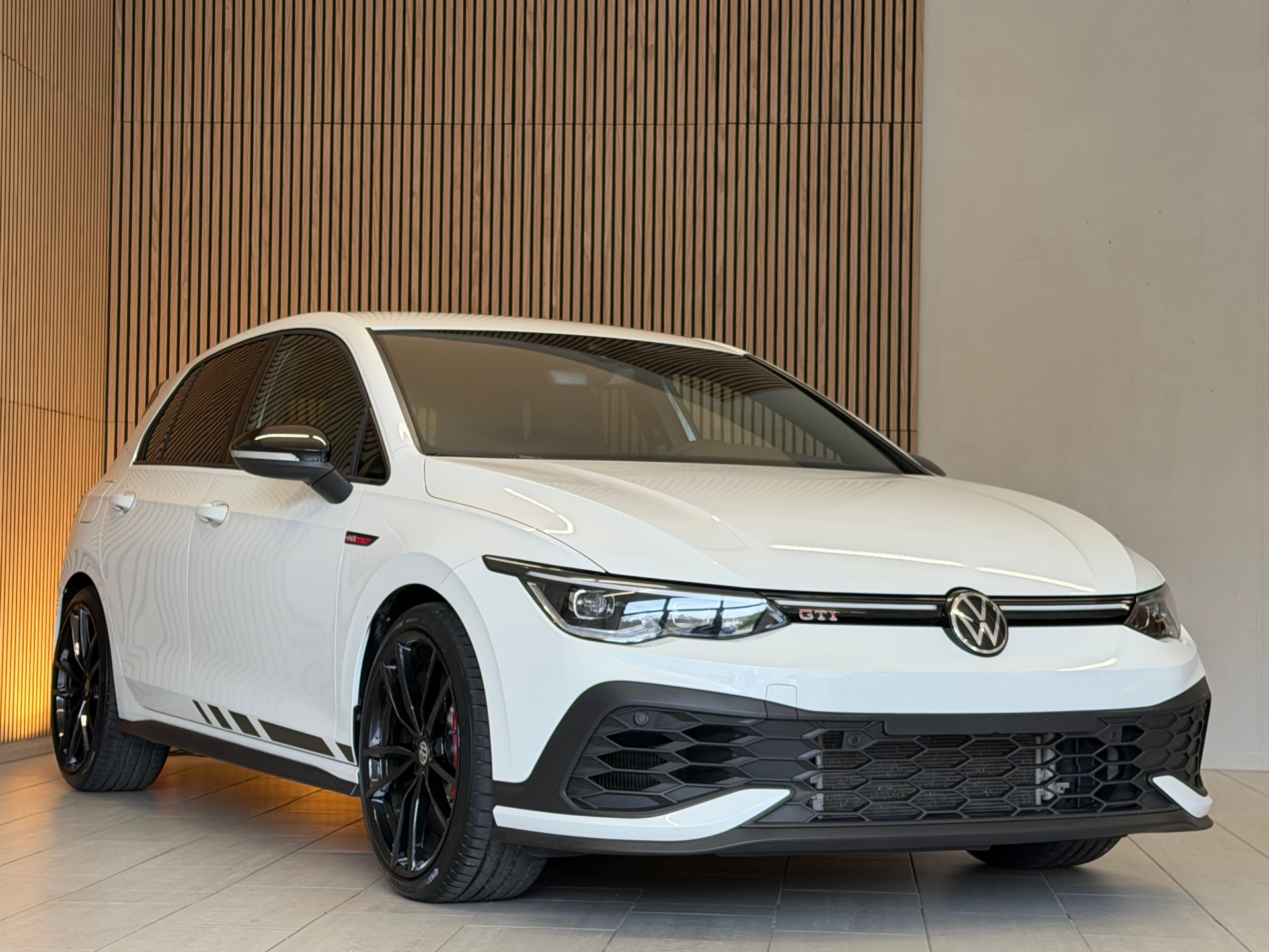 VW Golf 2.0 TSI GTI Clubsport DSG-showroom-element-3