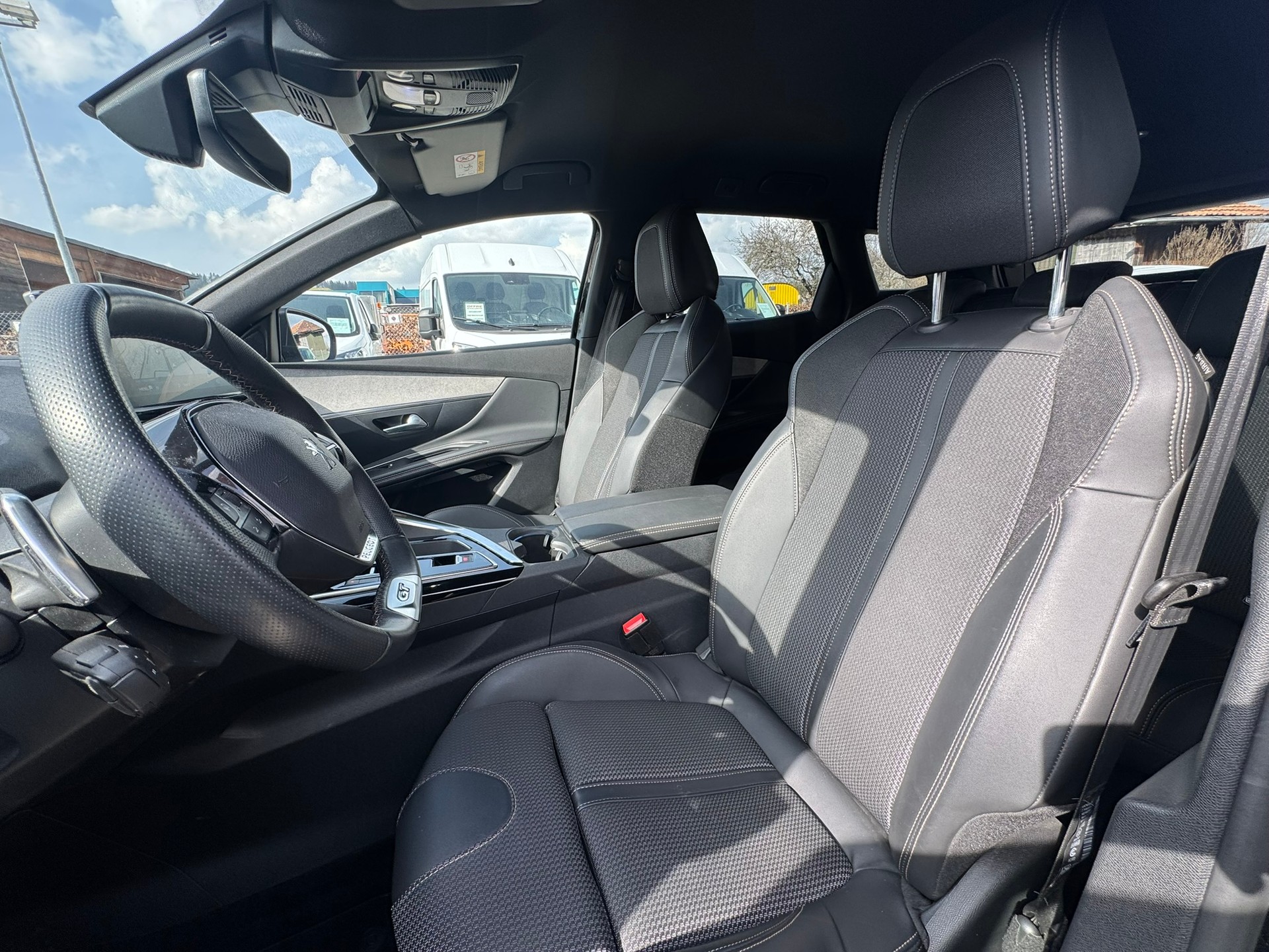 PEUGEOT 3008 136 e-DSC6 Hybrid GT-image-5