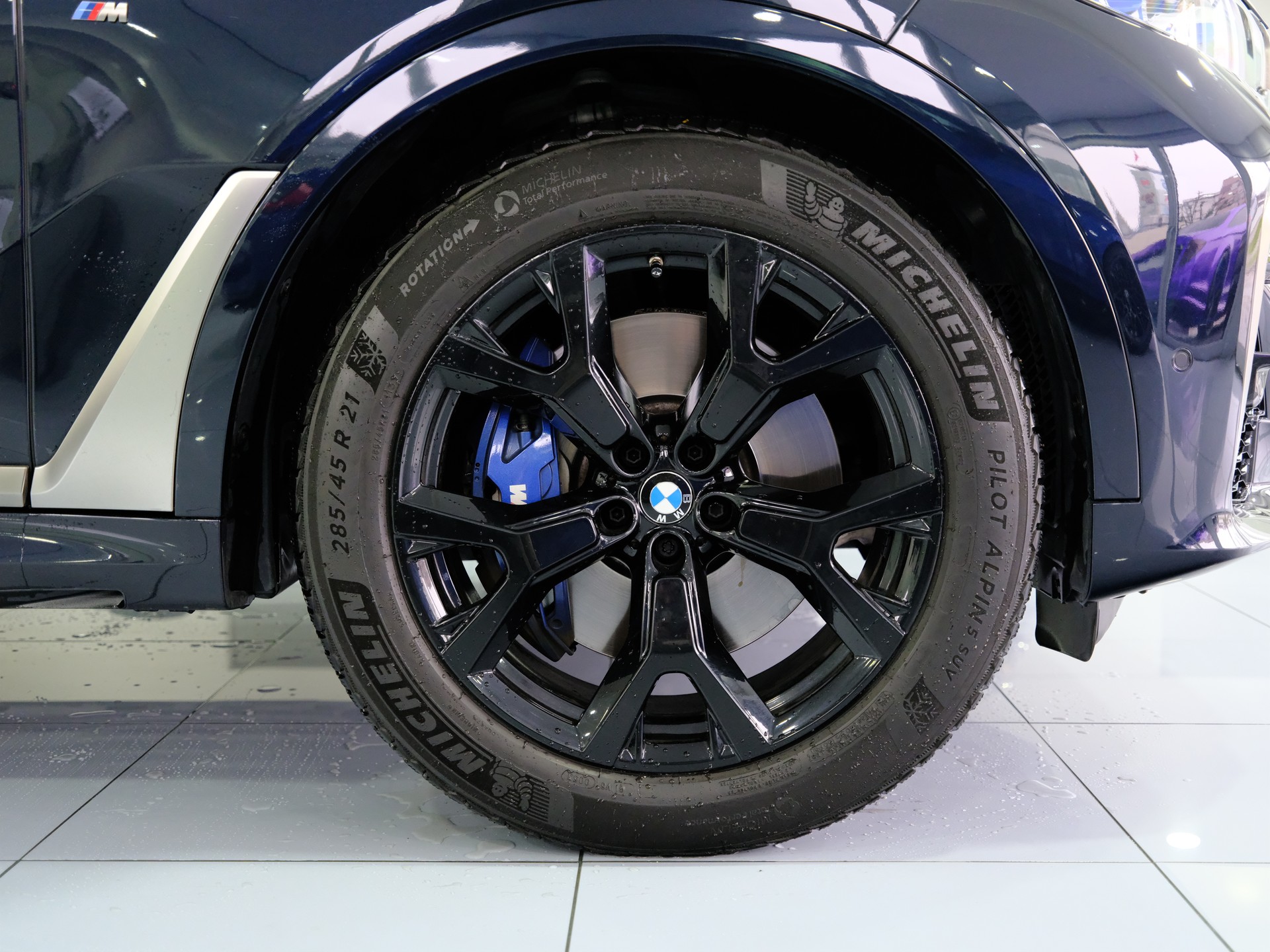 BMW X7 xDrive M50d Steptronic-image-18