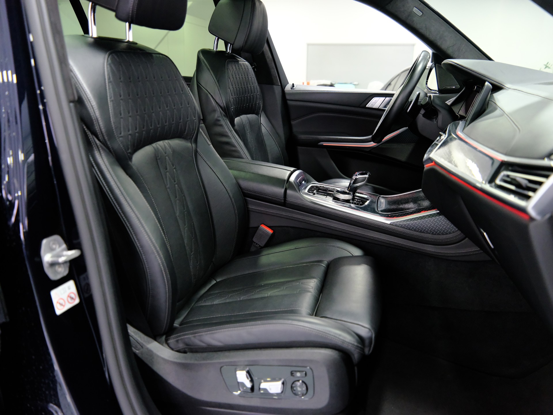BMW X7 xDrive M50d Steptronic-image-14