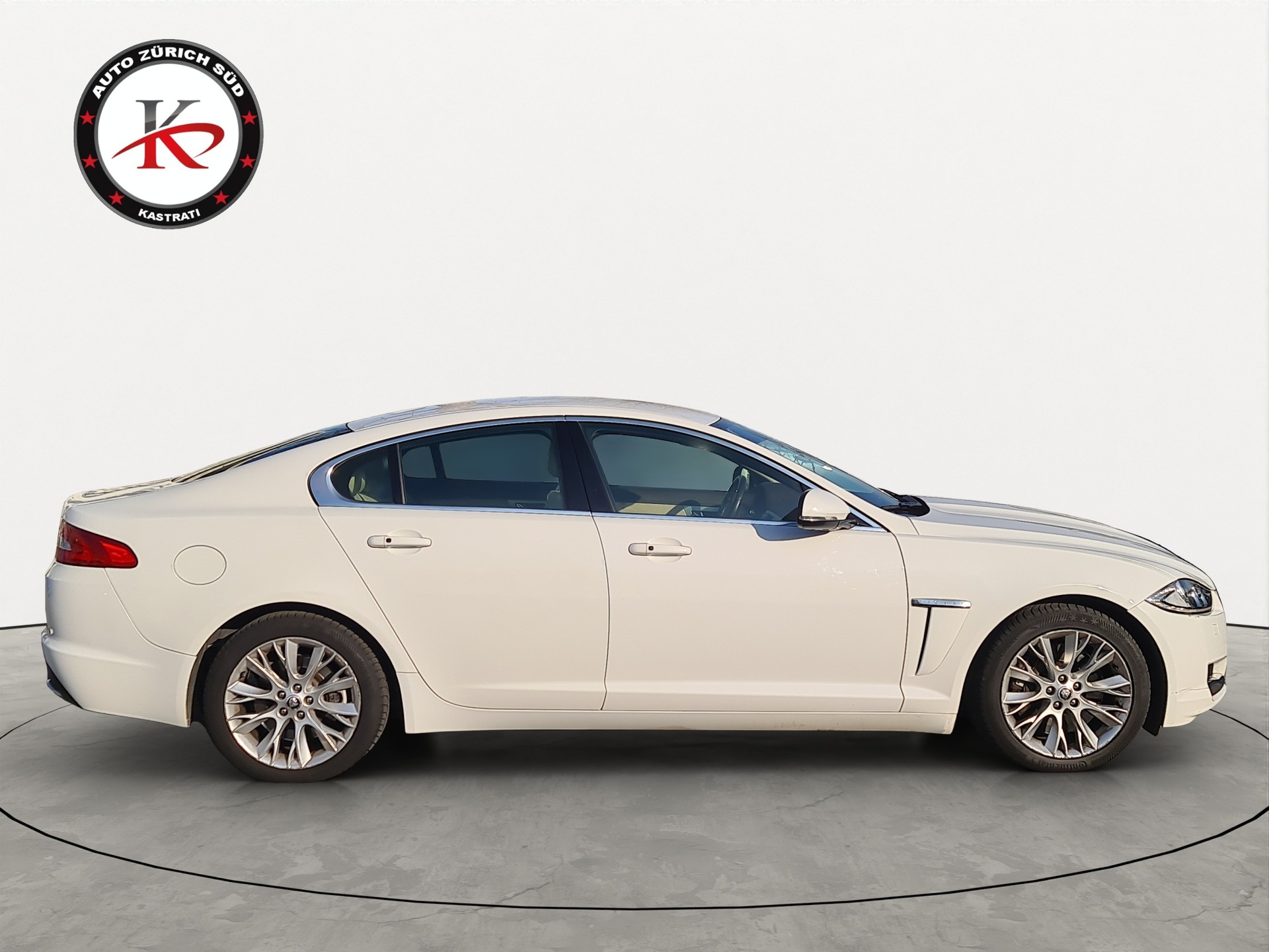 JAGUAR XF 3.0d S V6-image-6