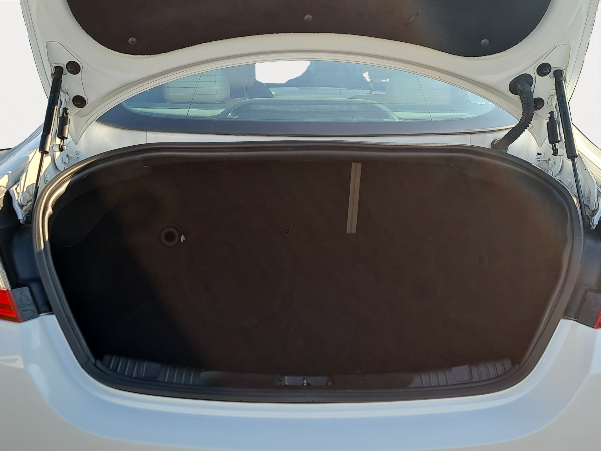 JAGUAR XF 3.0d S V6-image-8