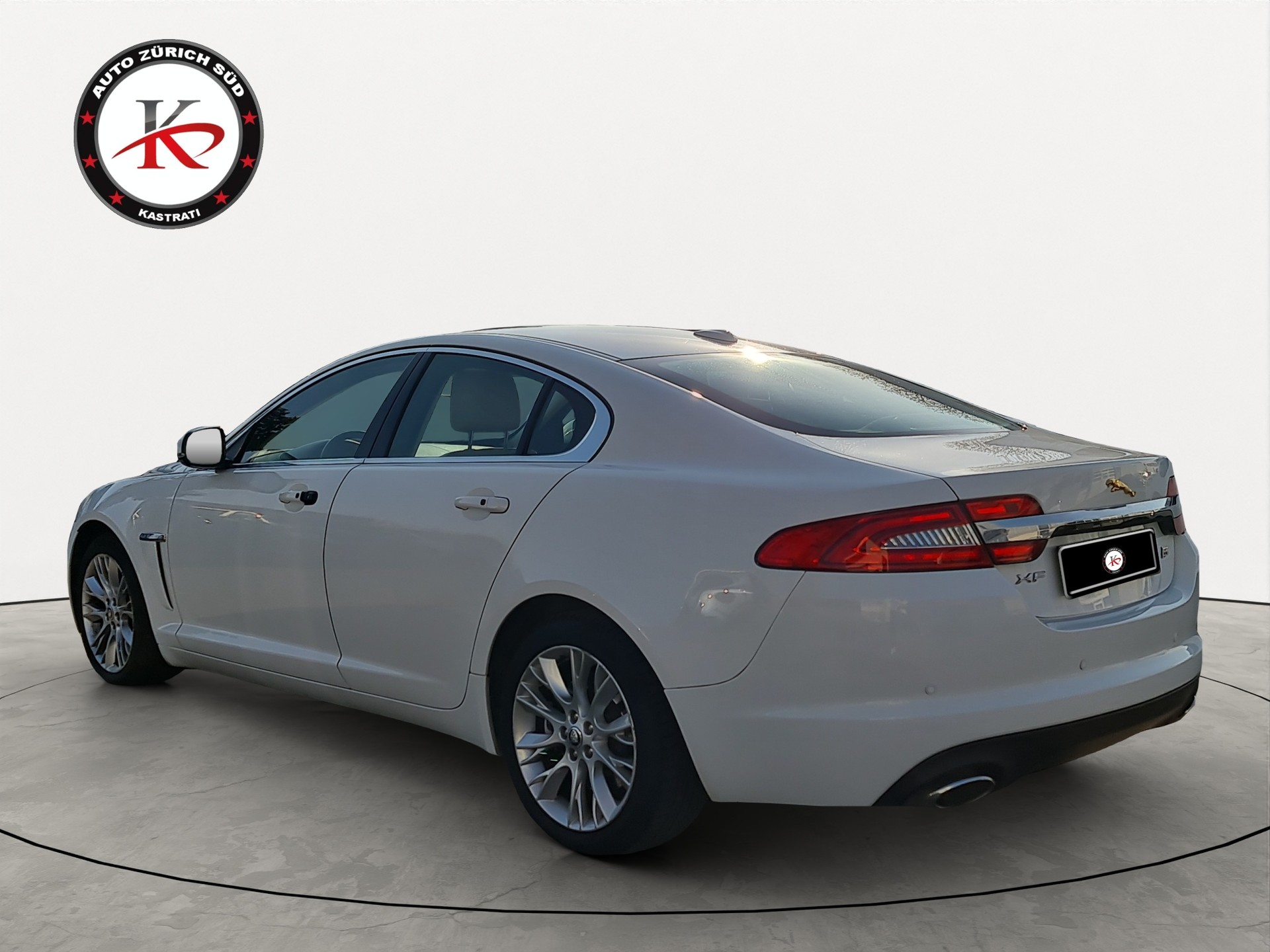 JAGUAR XF 3.0d S V6-image-3