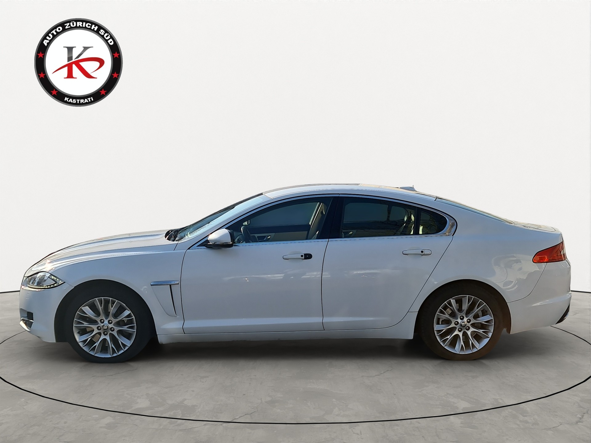 JAGUAR XF 3.0d S V6-image-2