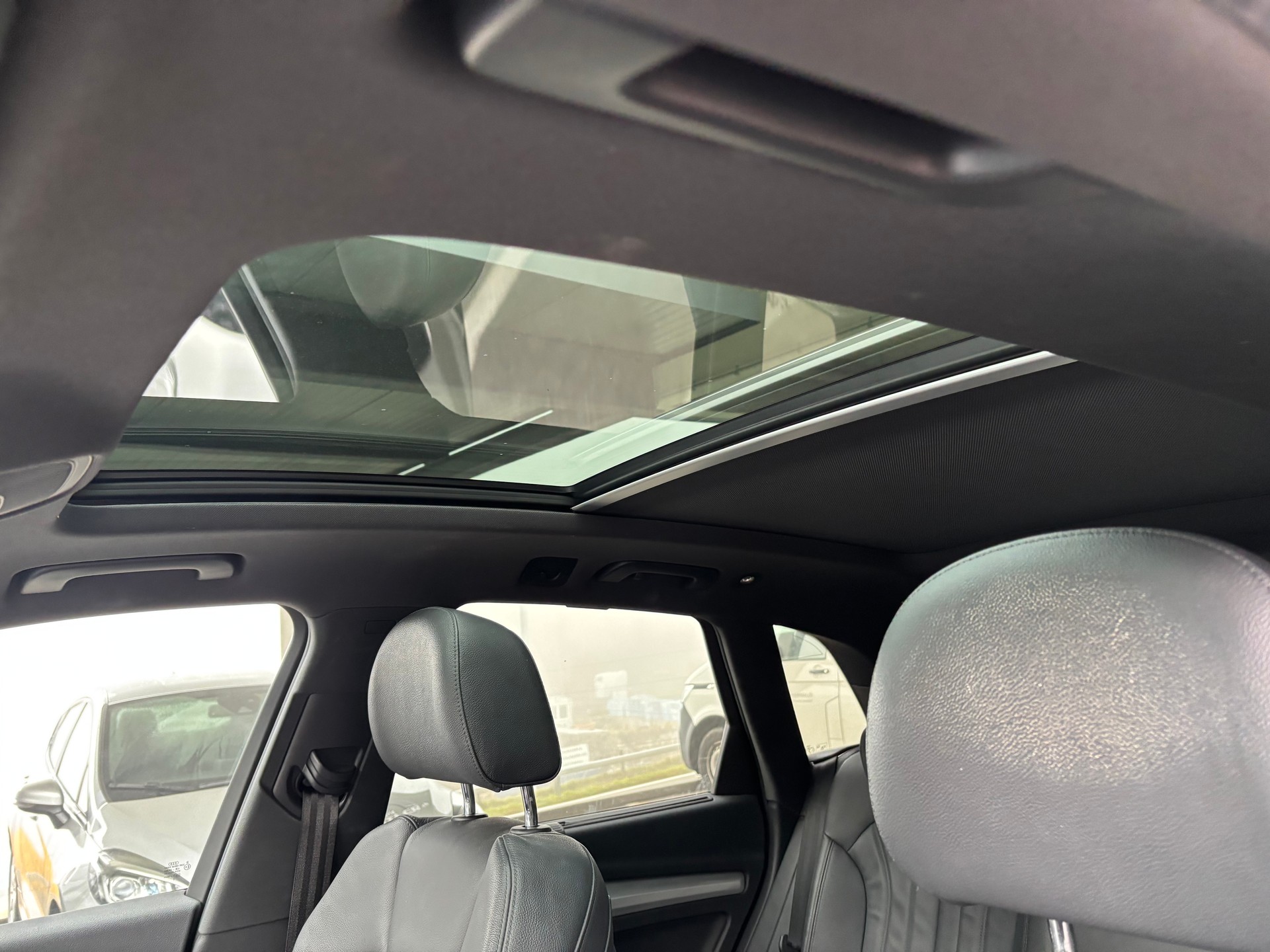 AUDI Q5 2.0 TFSI sport quattro S-tronic-image-9