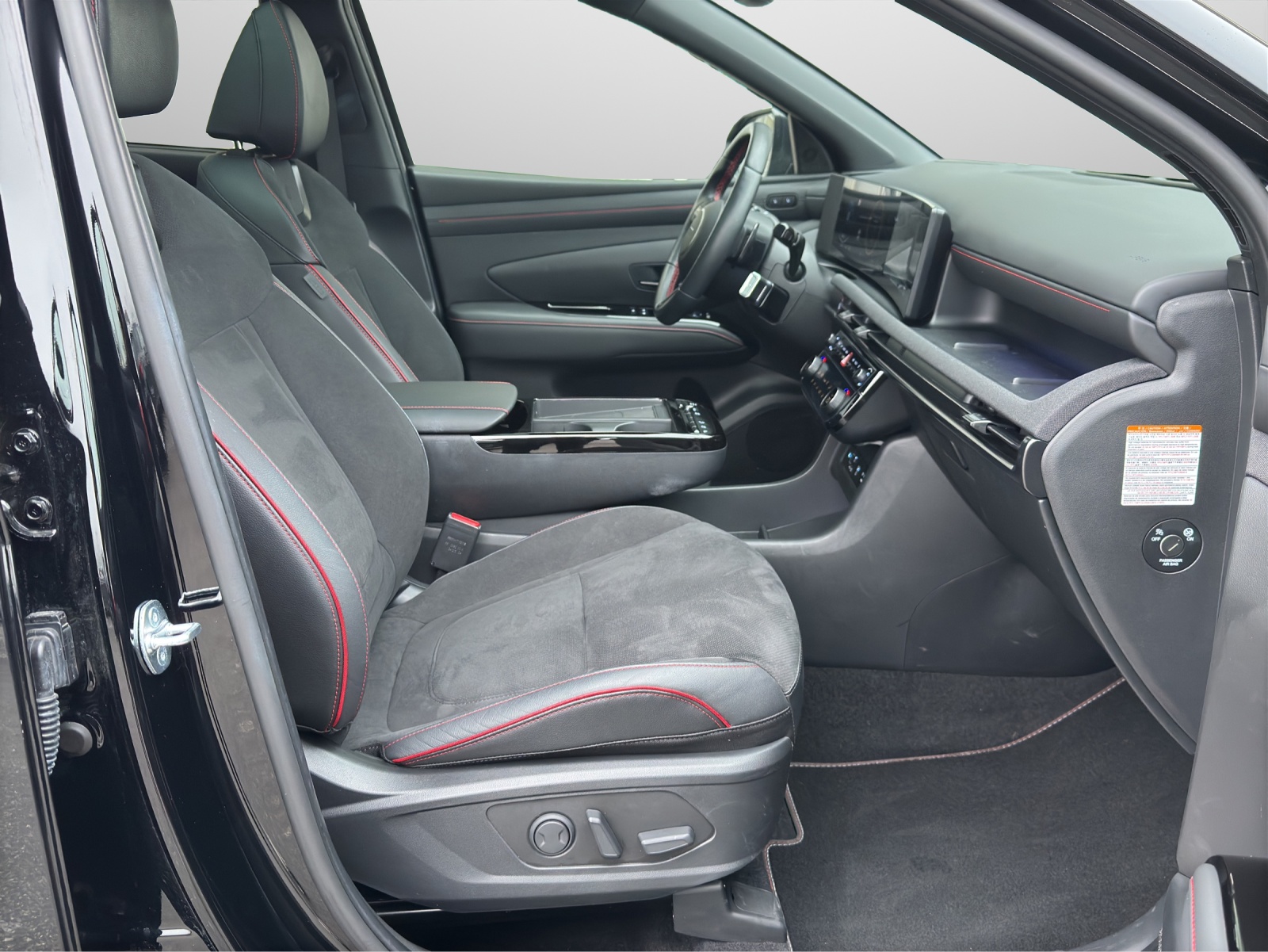 HYUNDAI Tucson 1.6 T-GDi HEV N-Line LUX.pack 4WD MY26-image-5
