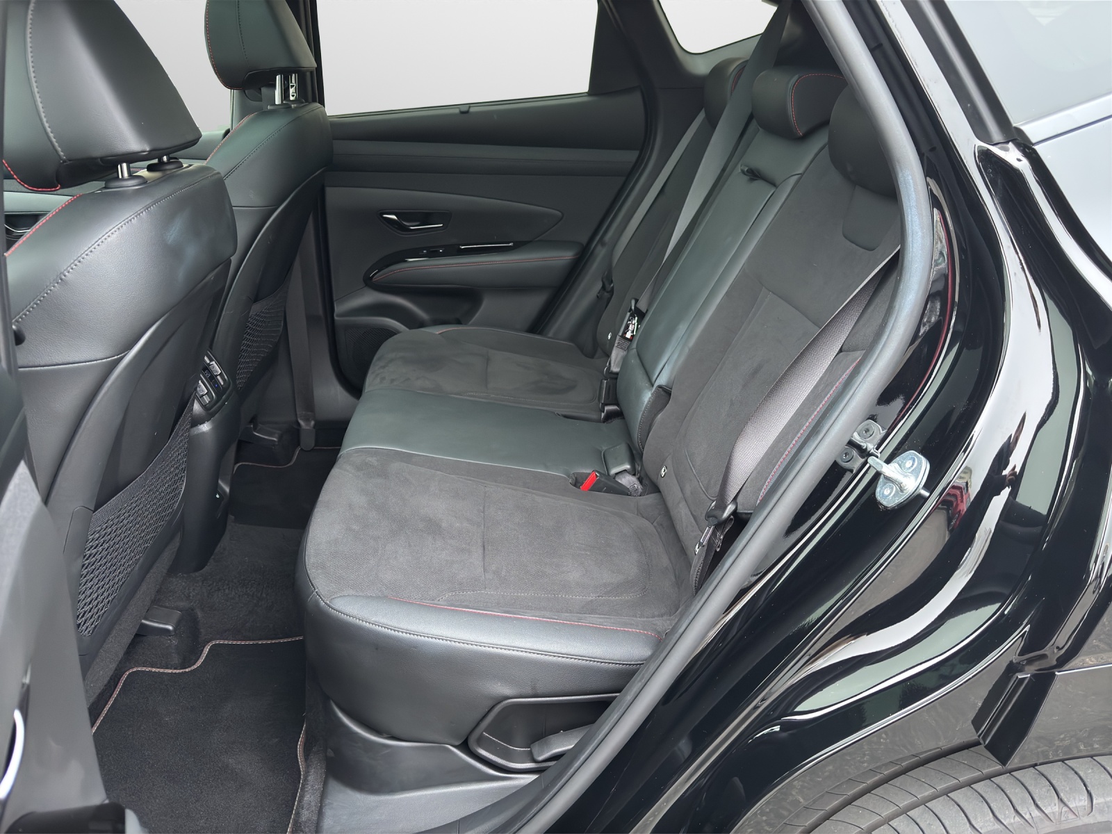 HYUNDAI Tucson 1.6 T-GDi HEV N-Line LUX.pack 4WD MY26-image-7