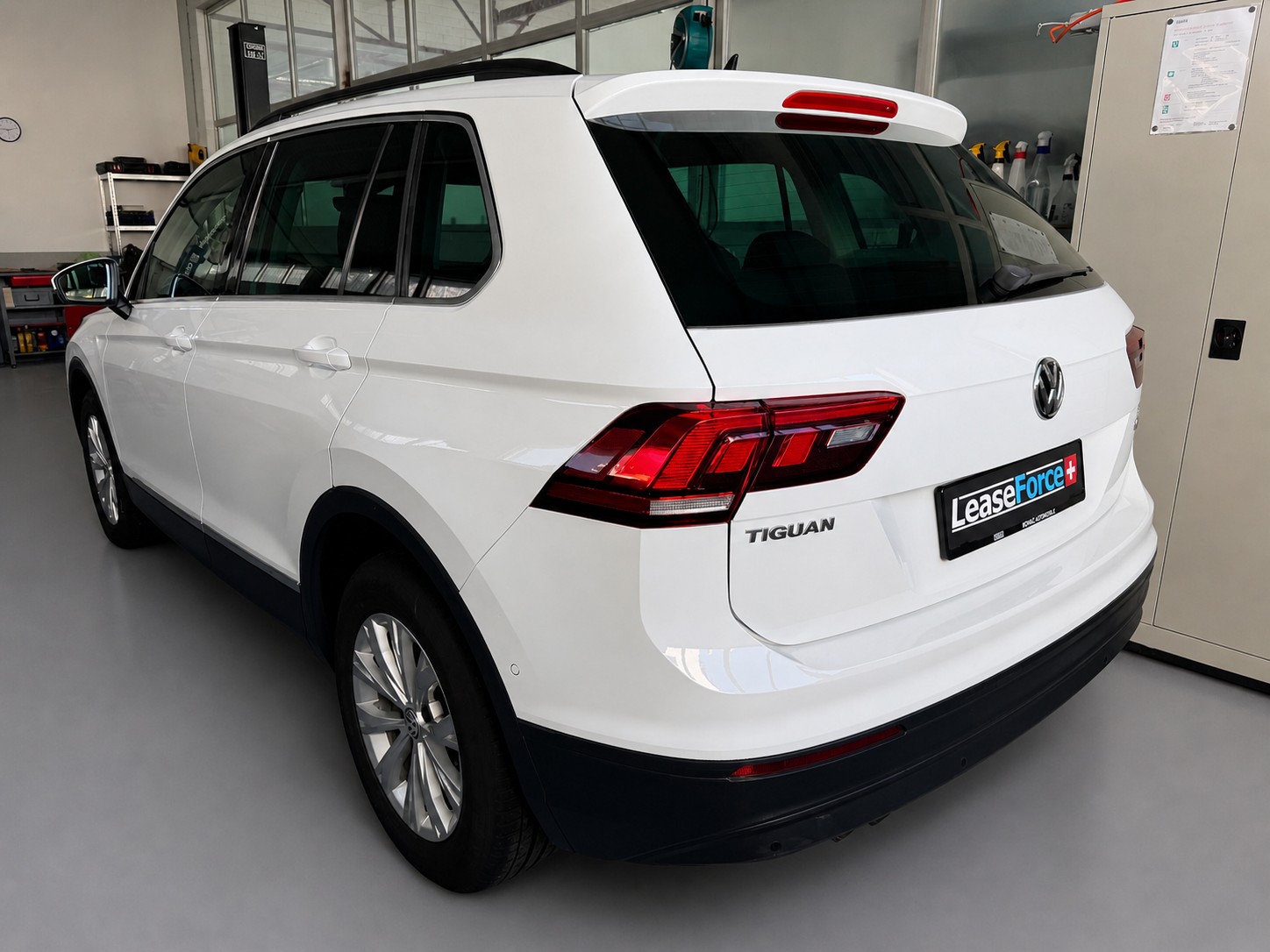 VW Tiguan 1.4TSI Comfortline 4Motion DSG-image-2