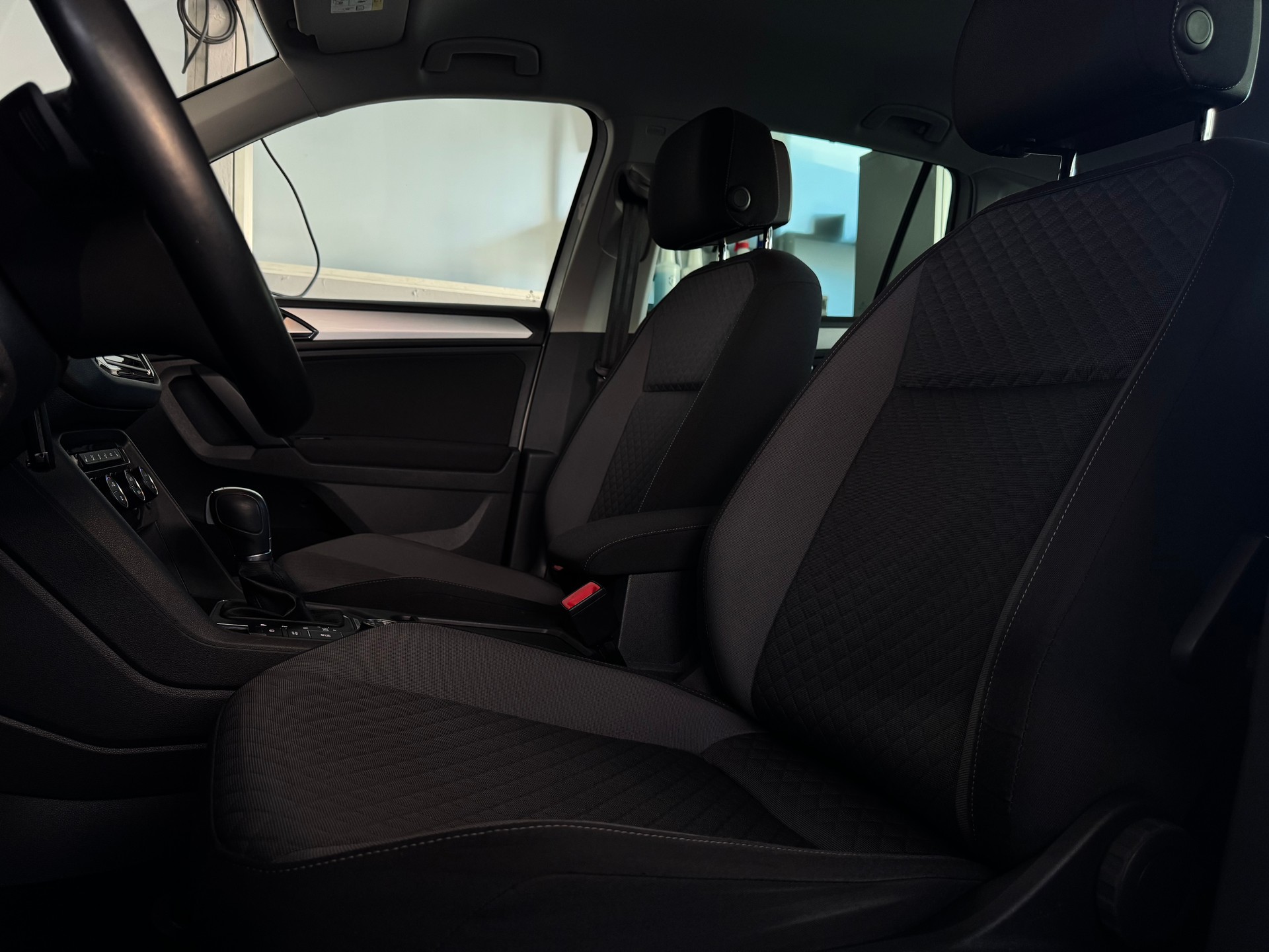 VW Tiguan 1.4TSI Comfortline 4Motion DSG-image-5