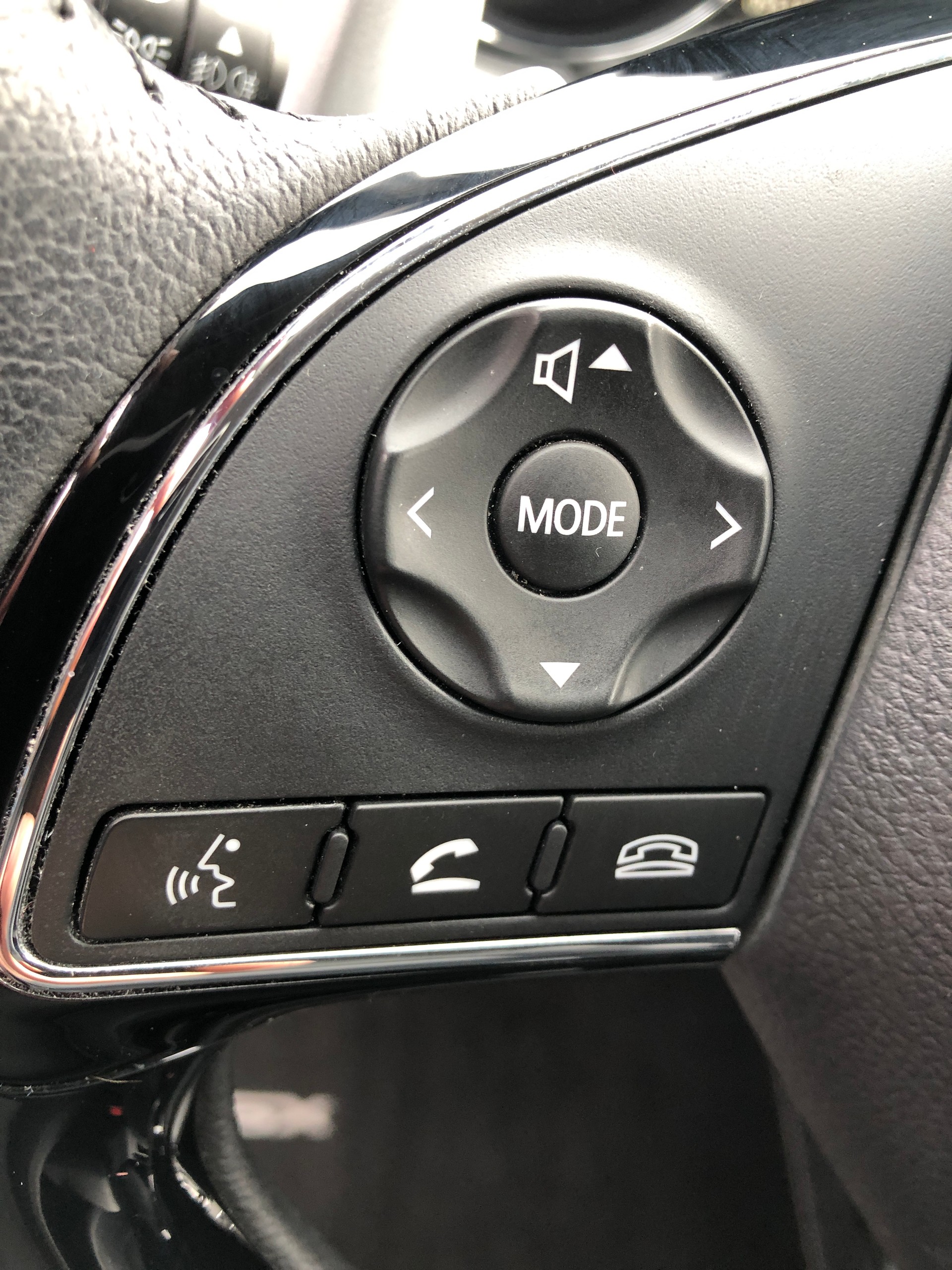 MITSUBISHI ASX 2.0 Diamond 4WD Automat-image-10