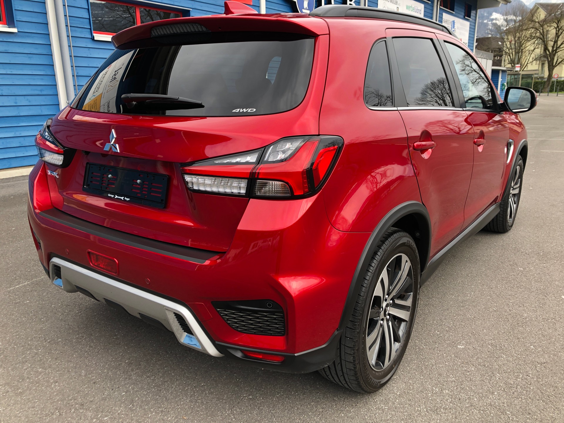 MITSUBISHI ASX 2.0 Diamond 4WD Automat-showroom-element-2