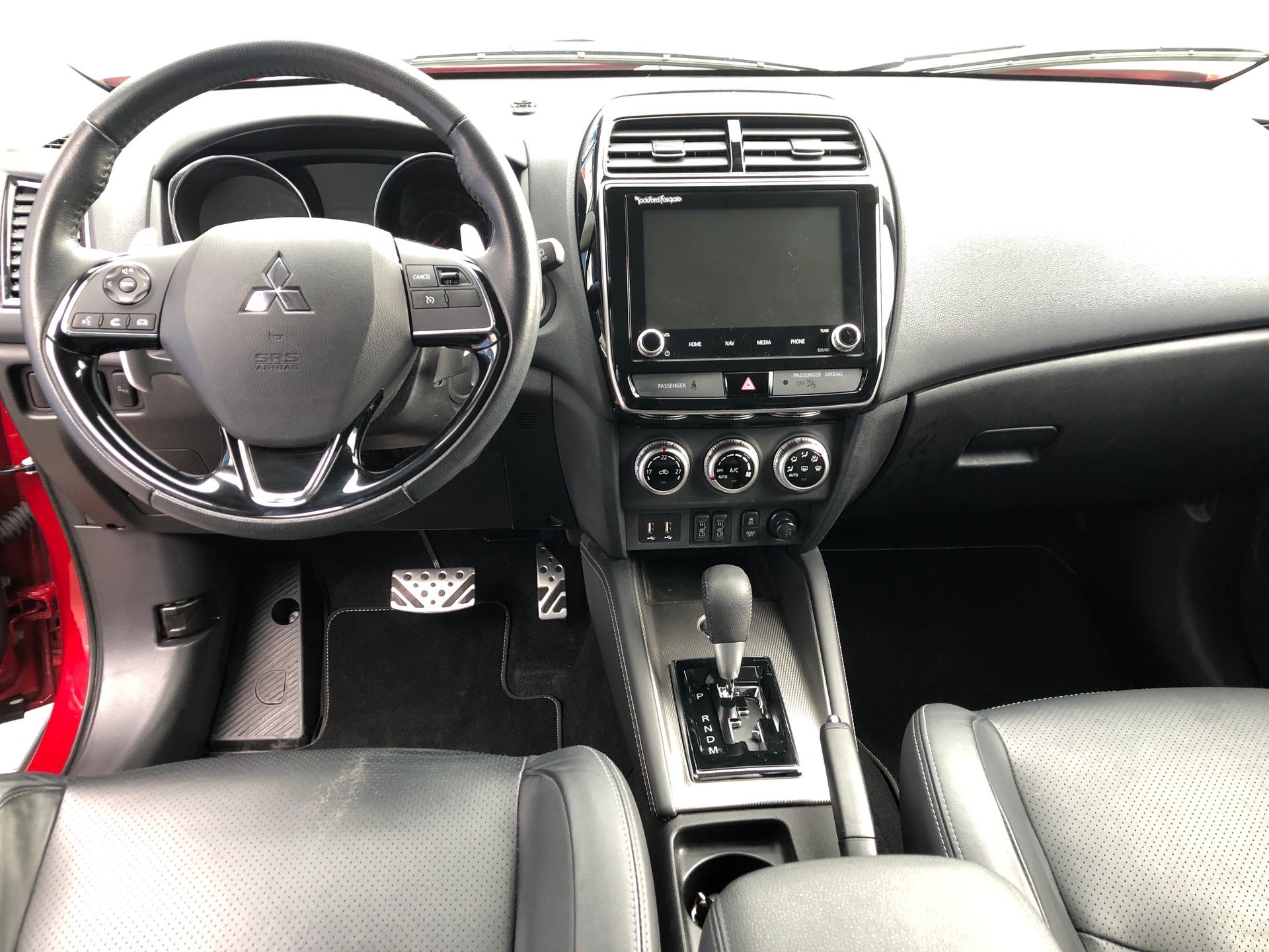 MITSUBISHI ASX 2.0 Diamond 4WD Automat-image-6